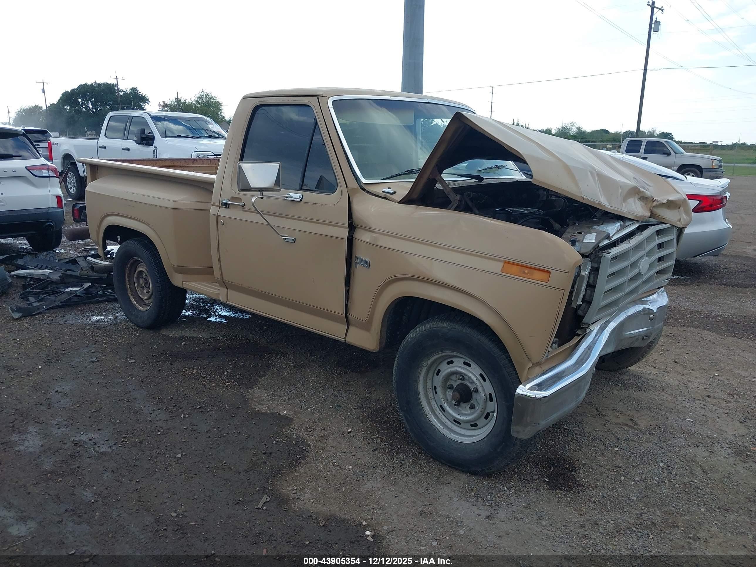 1983 Ford F100   Brown vin: 1FTCF10Y1DPA08516