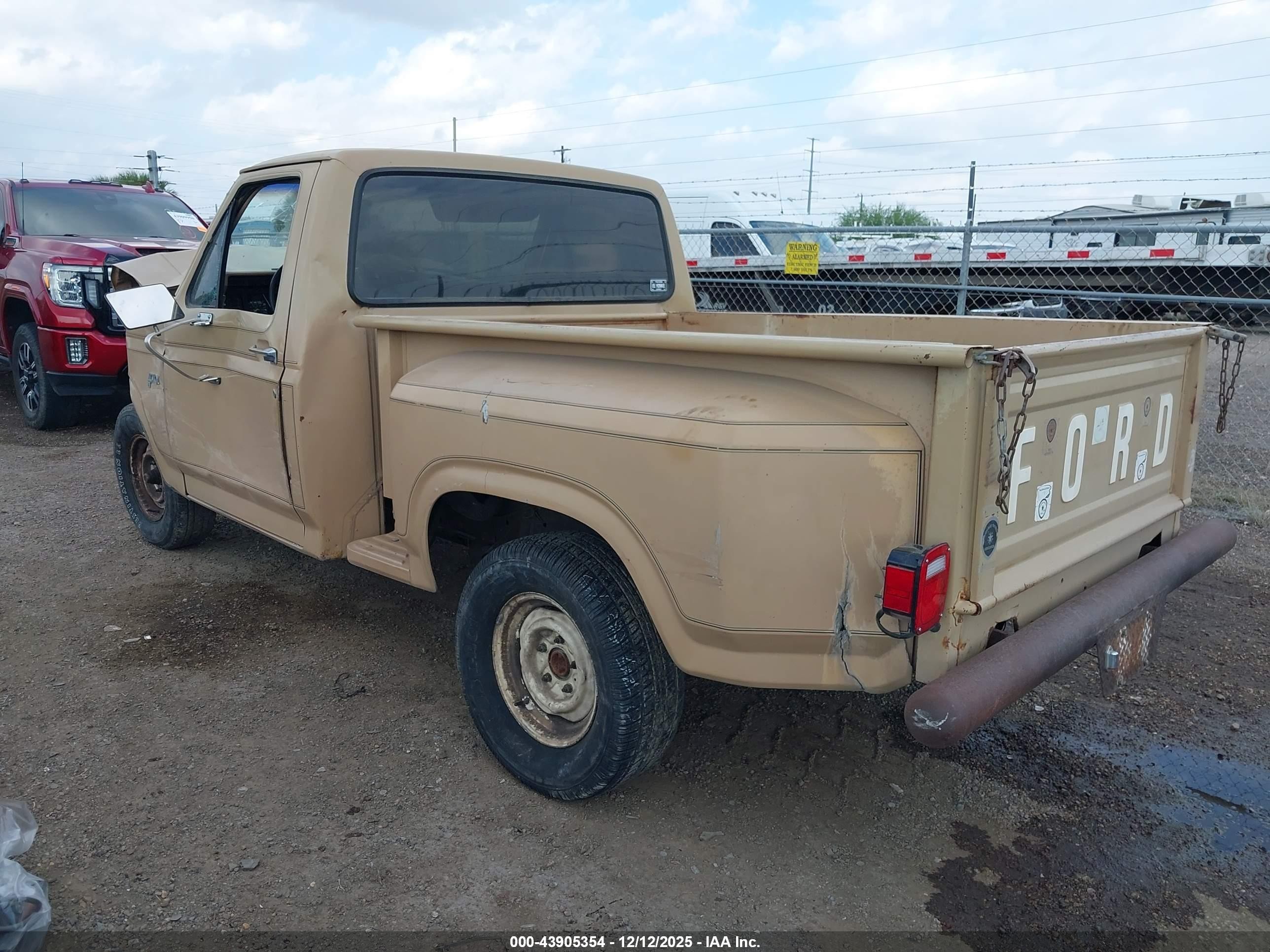 1983 Ford F100   Brown vin: 1FTCF10Y1DPA08516