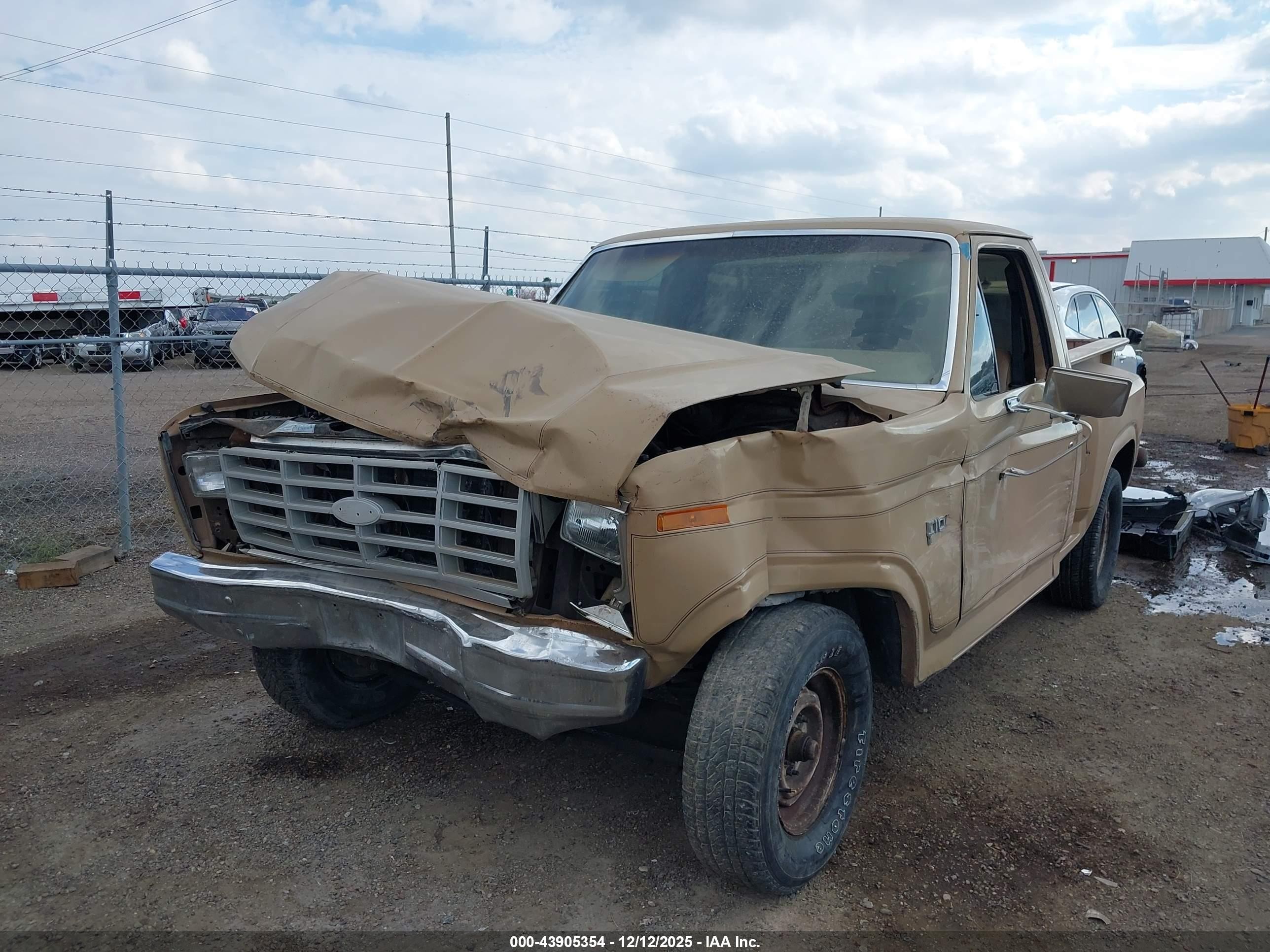 1983 Ford F100   Brown vin: 1FTCF10Y1DPA08516
