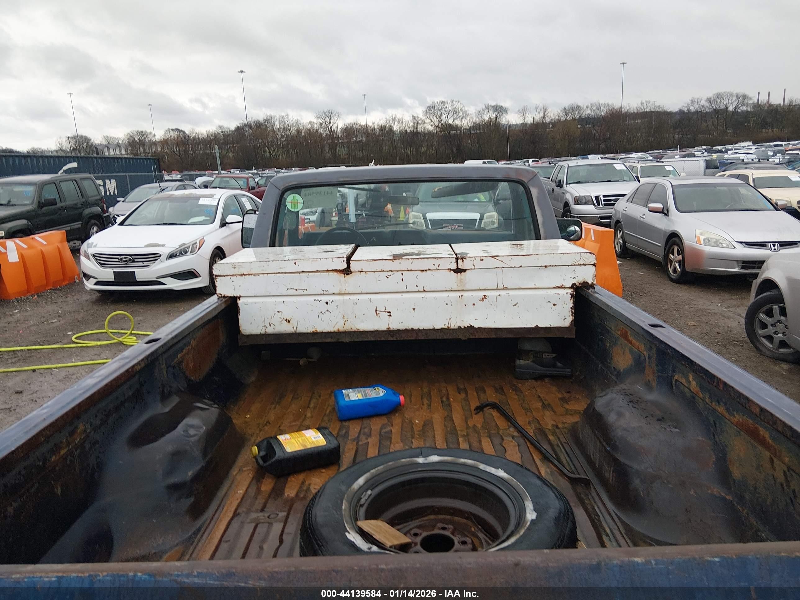 1983 Ford F100   Blue vin: 1FTCF10Y6DLA71215