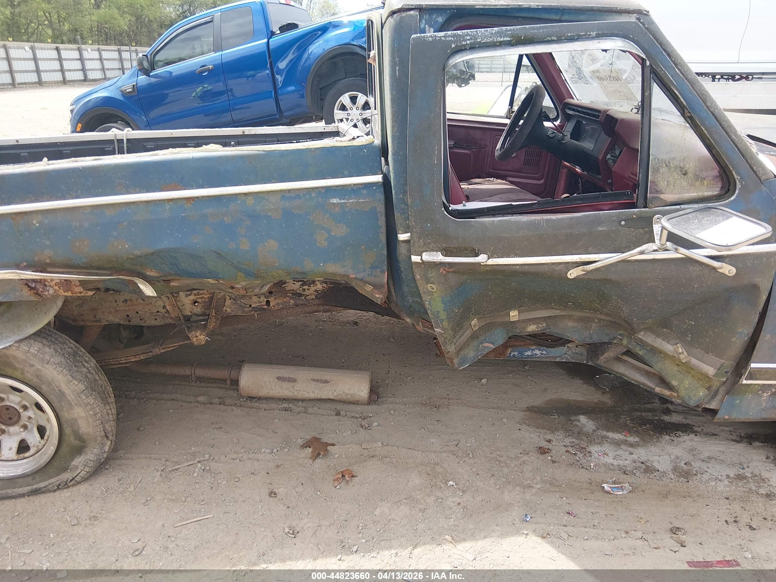 1983 Ford F100   Black vin: 1FTCF10Y9DNA64098