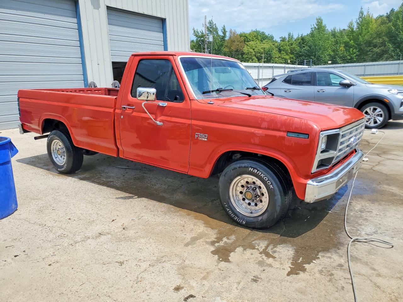 1986 Ford F150 Red vin: 1FTCF15Y2GLA96898