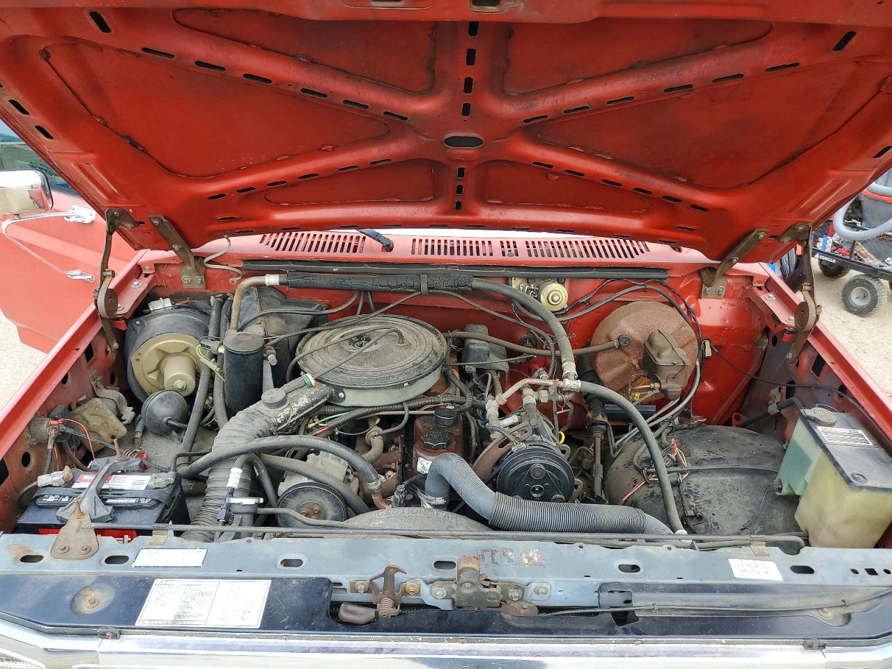 1986 Ford F150 Red vin: 1FTCF15Y2GLA96898