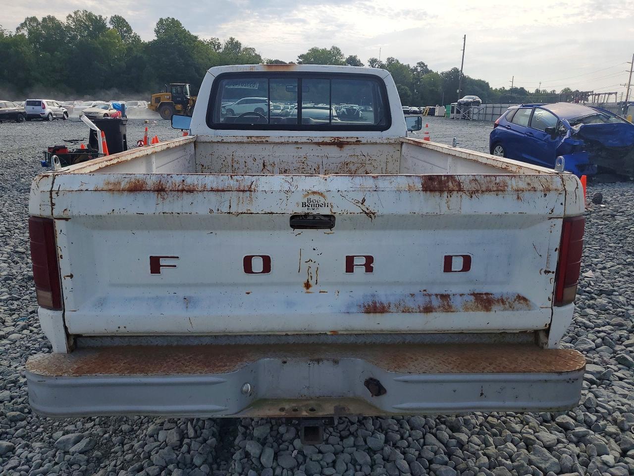 1984 Ford F150 White vin: 1FTCF15Y4ENA83569