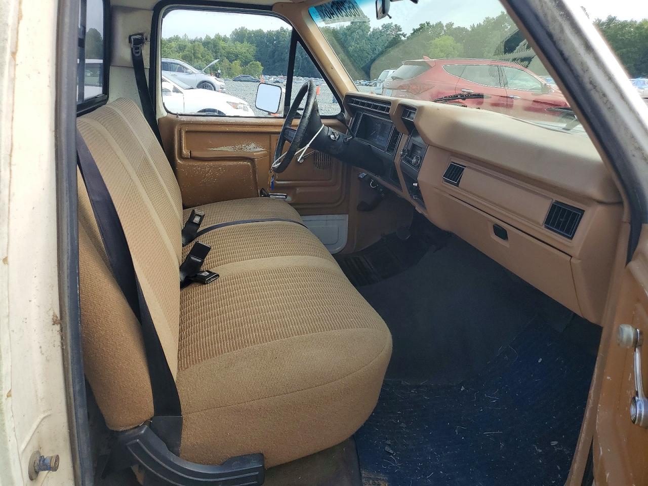 1984 Ford F150 White vin: 1FTCF15Y4ENA83569