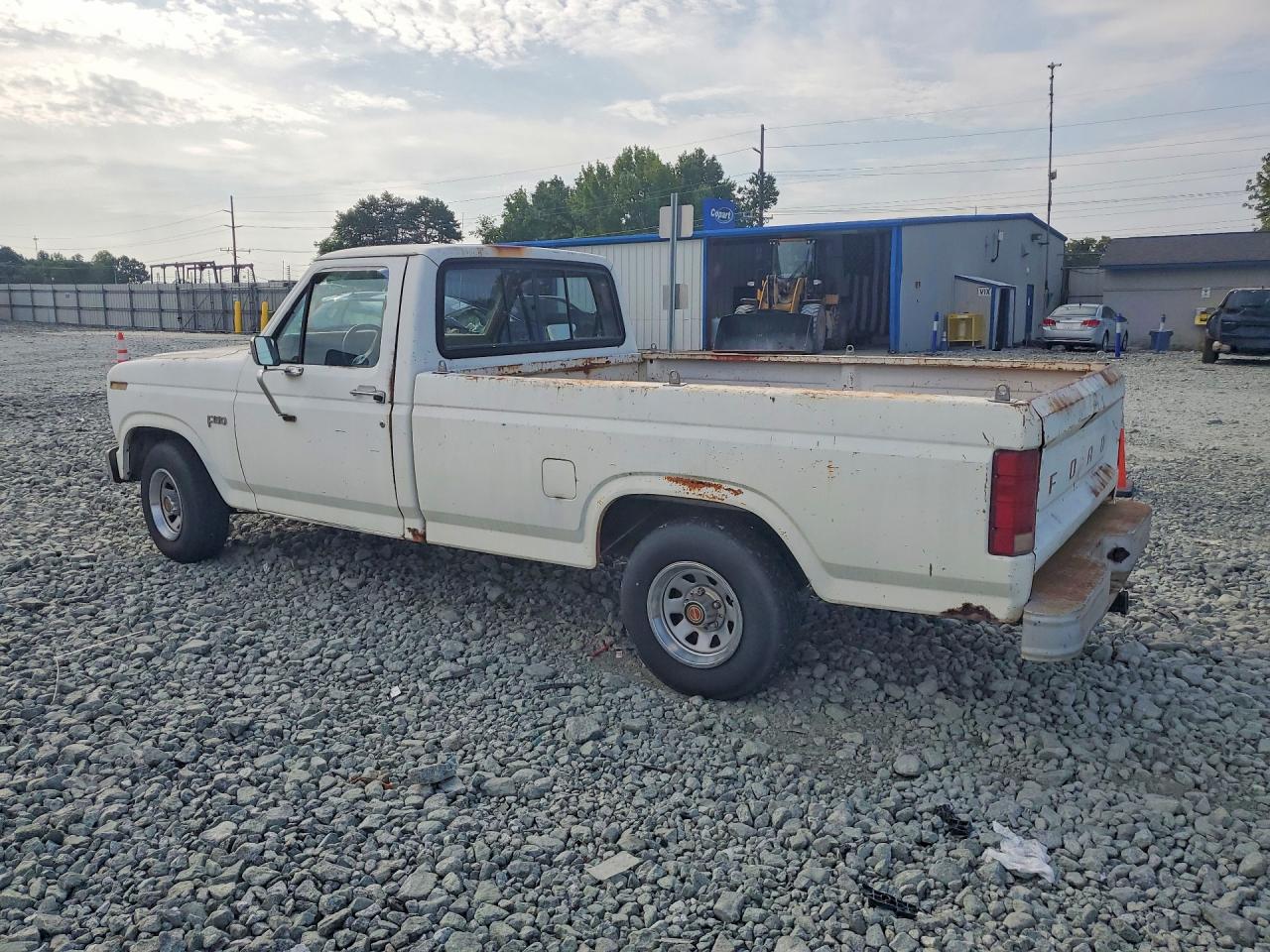 1984 Ford F150 White vin: 1FTCF15Y4ENA83569