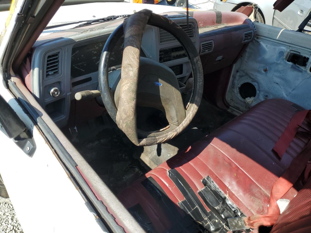 1989 Ford Ranger White vin: 1FTCR10A0KUB00919