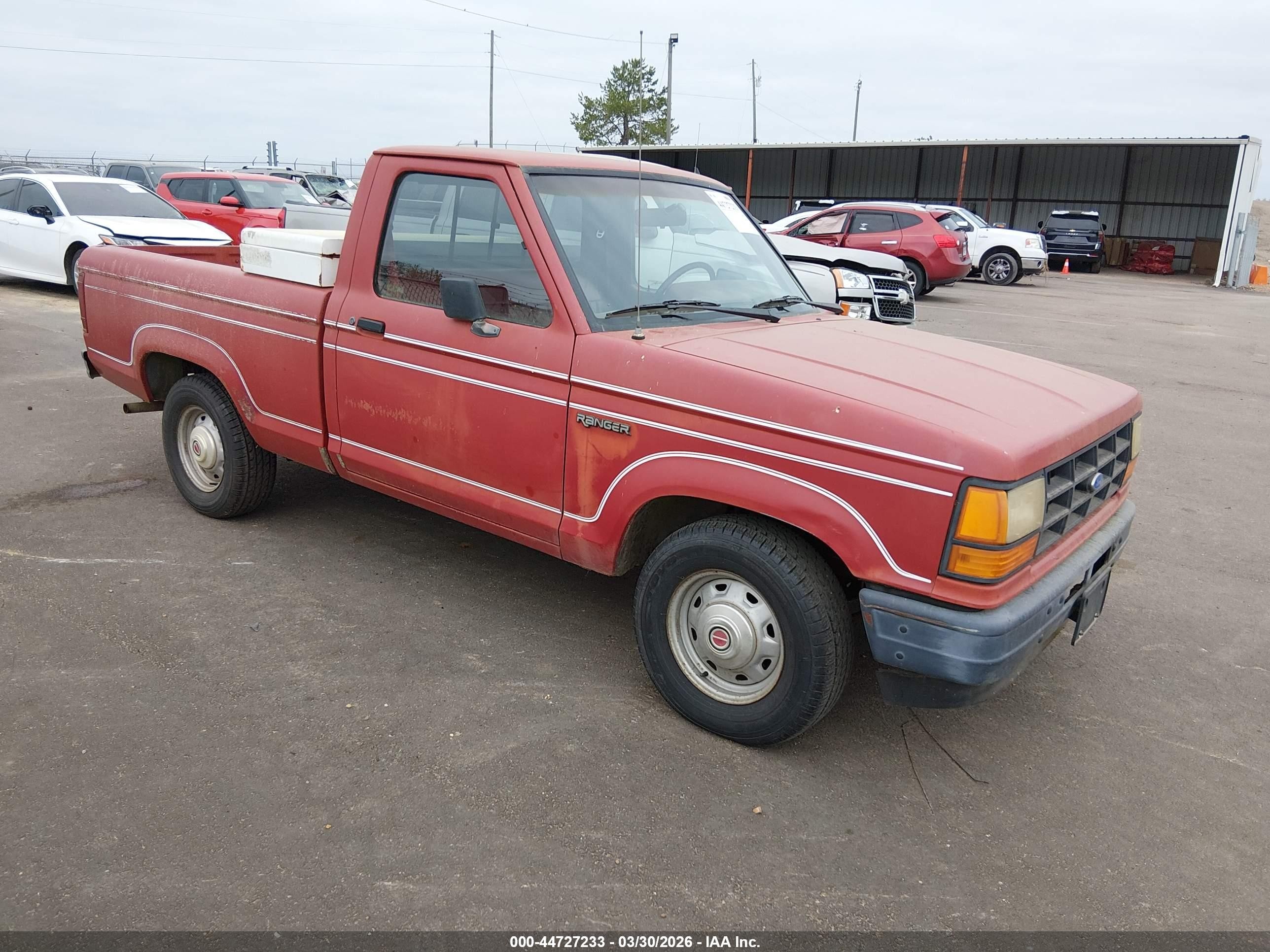 1989 Ford Ranger   Red vin: 1FTCR10A0KUC31882
