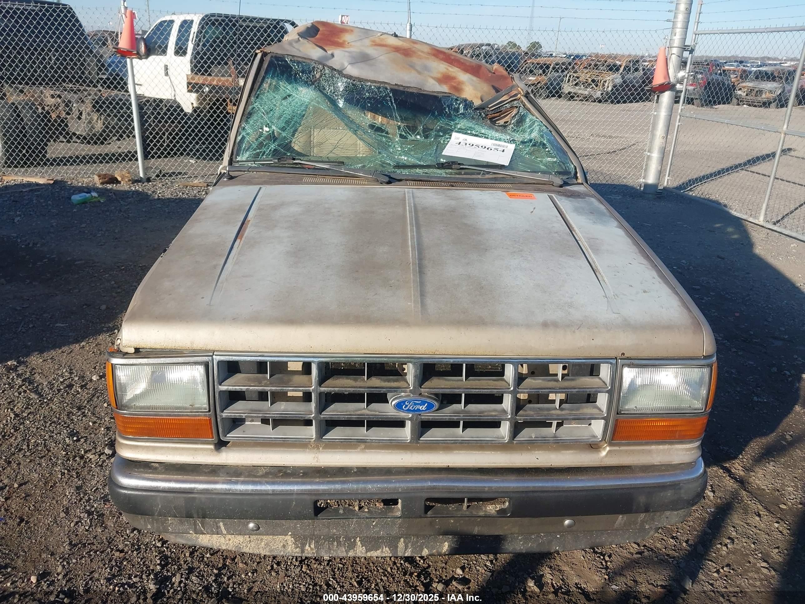 1991 Ford Ranger   Gold vin: 1FTCR10A0MUB80600