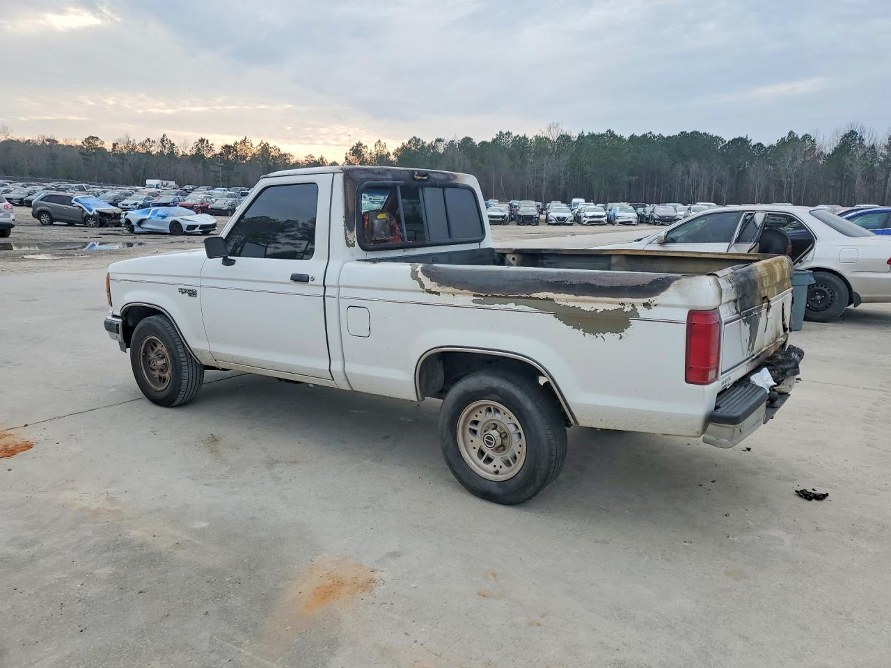 1992 Ford Ranger Белый vin: 1FTCR10A0NTA75692