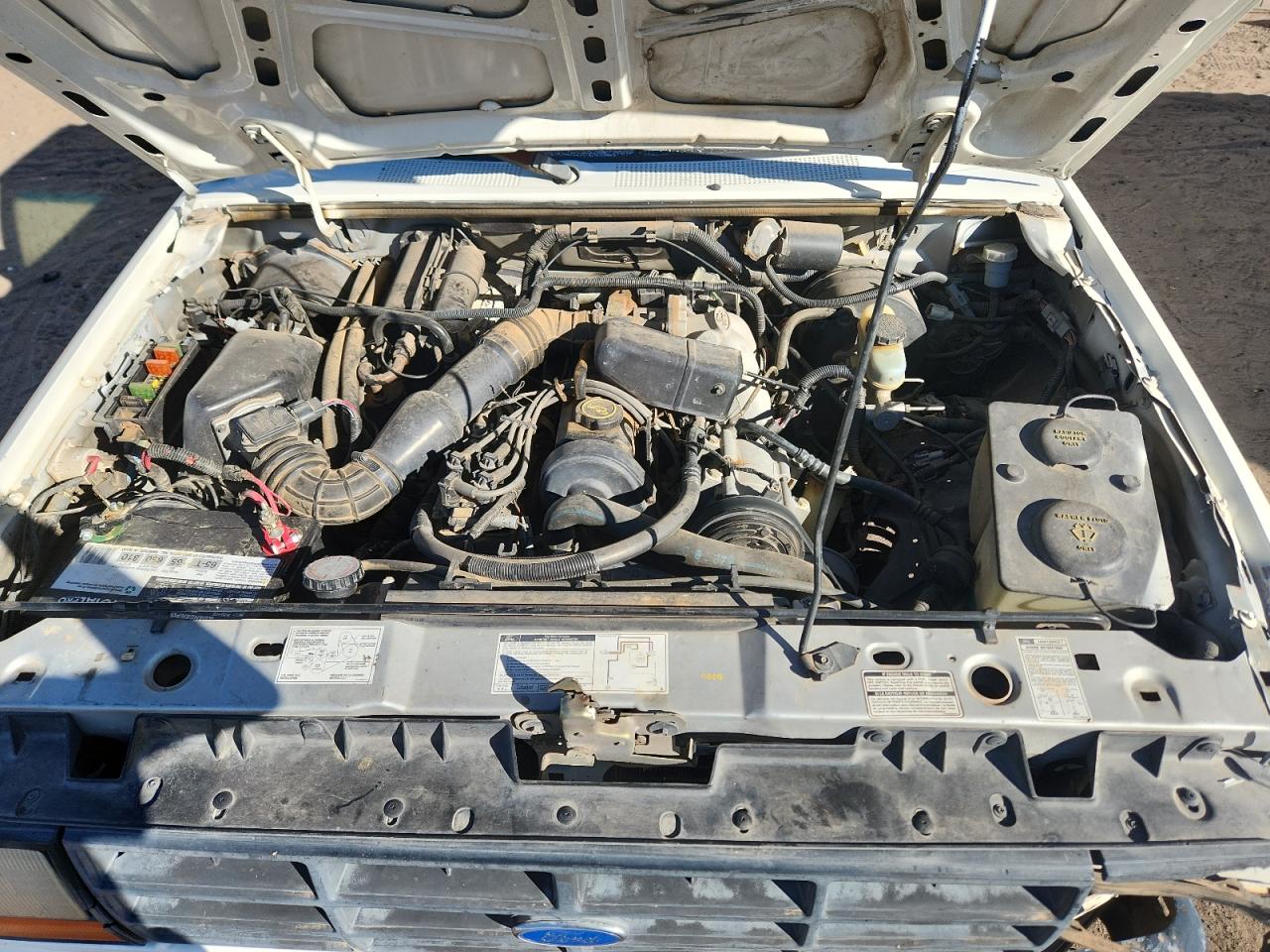 1992 Ford Ranger White vin: 1FTCR10A0NTA90290