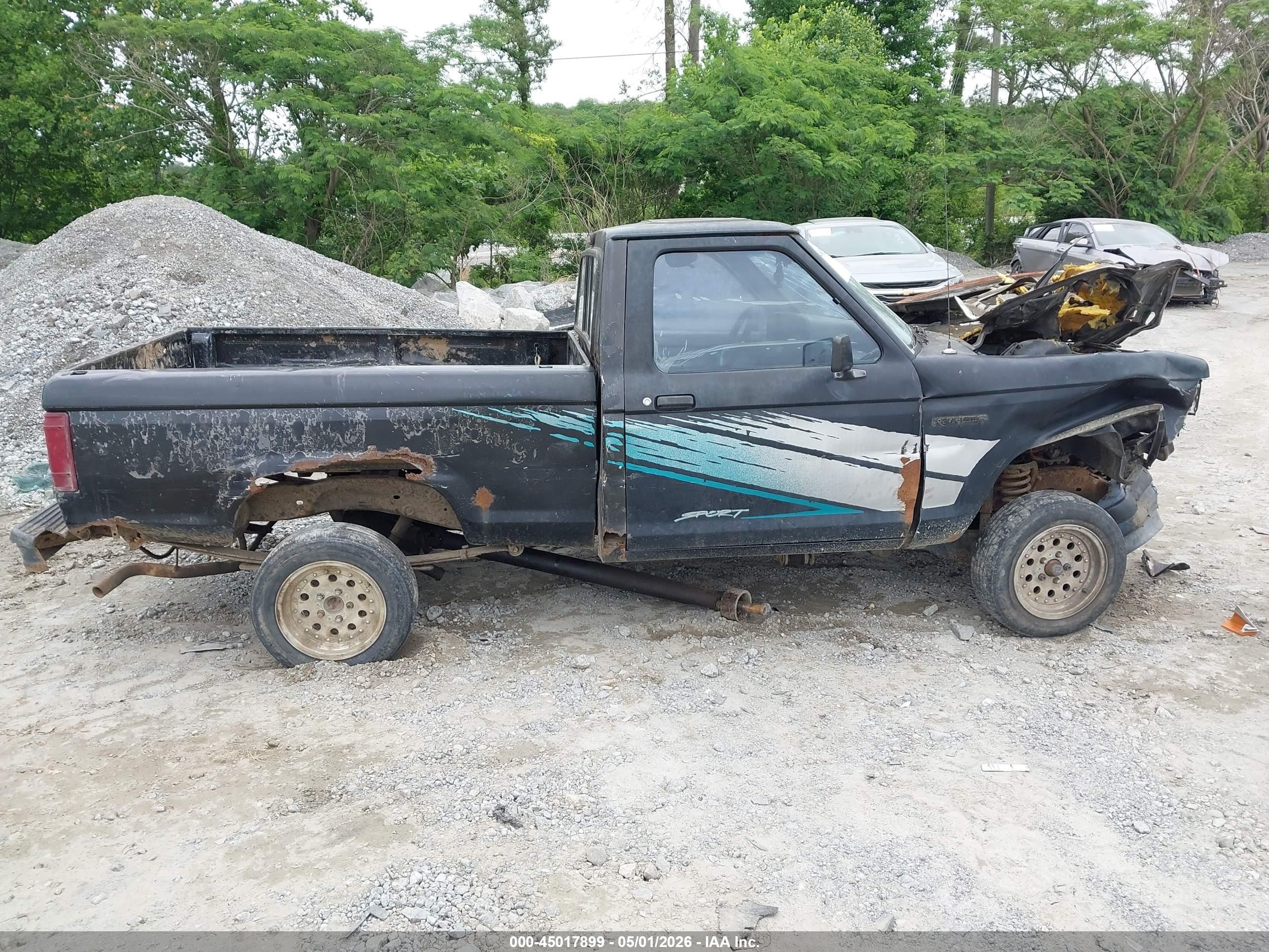 1992 Ford Ranger   Черный vin: 1FTCR10A0NUD34627