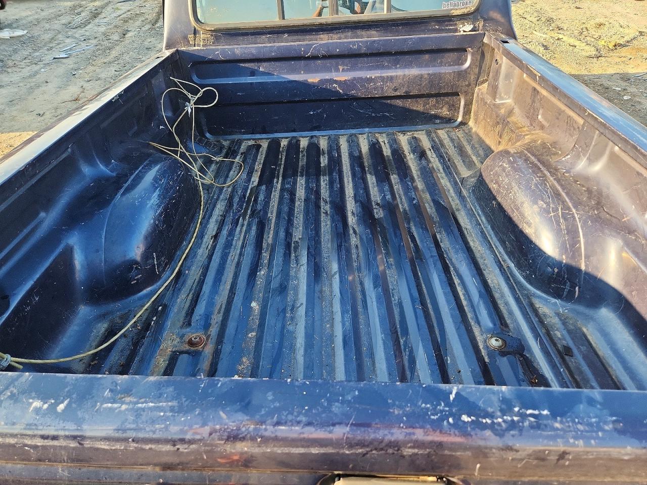 1994 Ford Ranger Xl Blue vin: 1FTCR10A0RTA95642