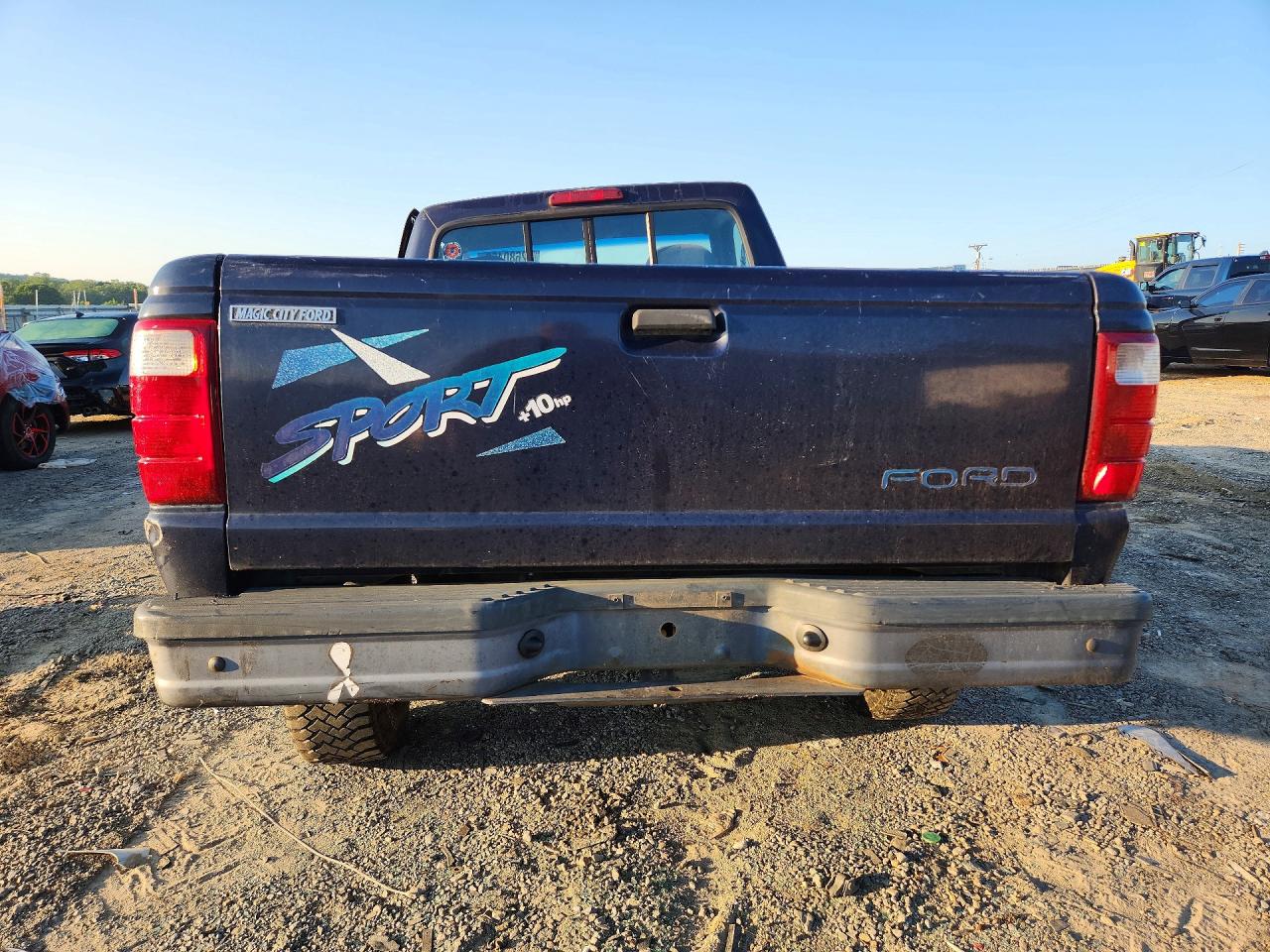1994 Ford Ranger Xl Blue vin: 1FTCR10A0RTA95642