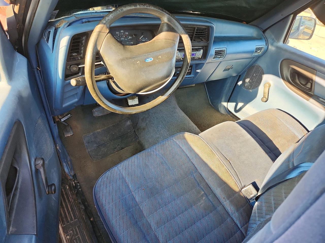 1994 Ford Ranger Xl Blue vin: 1FTCR10A0RTA95642