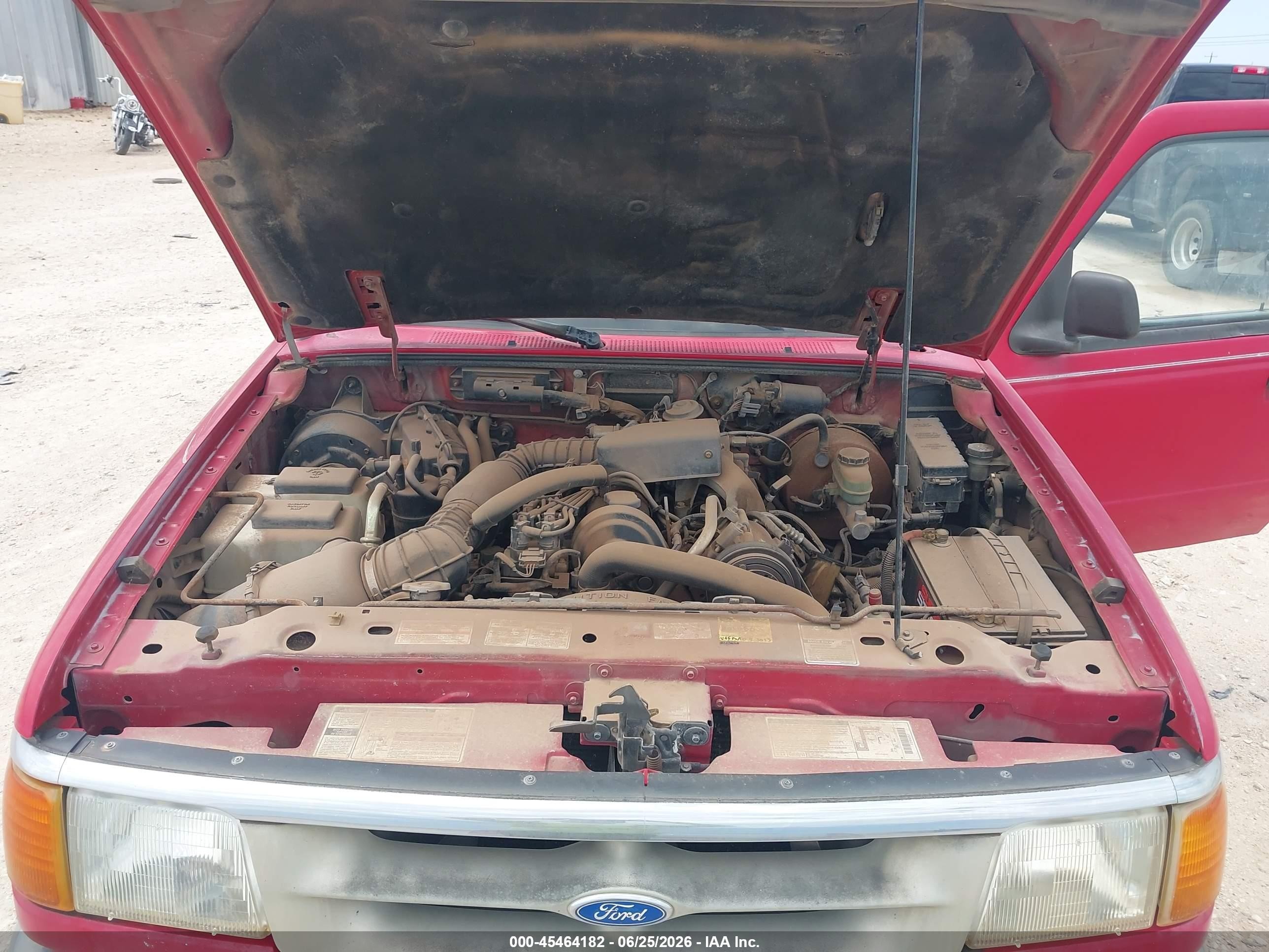 1996 Ford Ranger   Red vin: 1FTCR10A0TPB10477