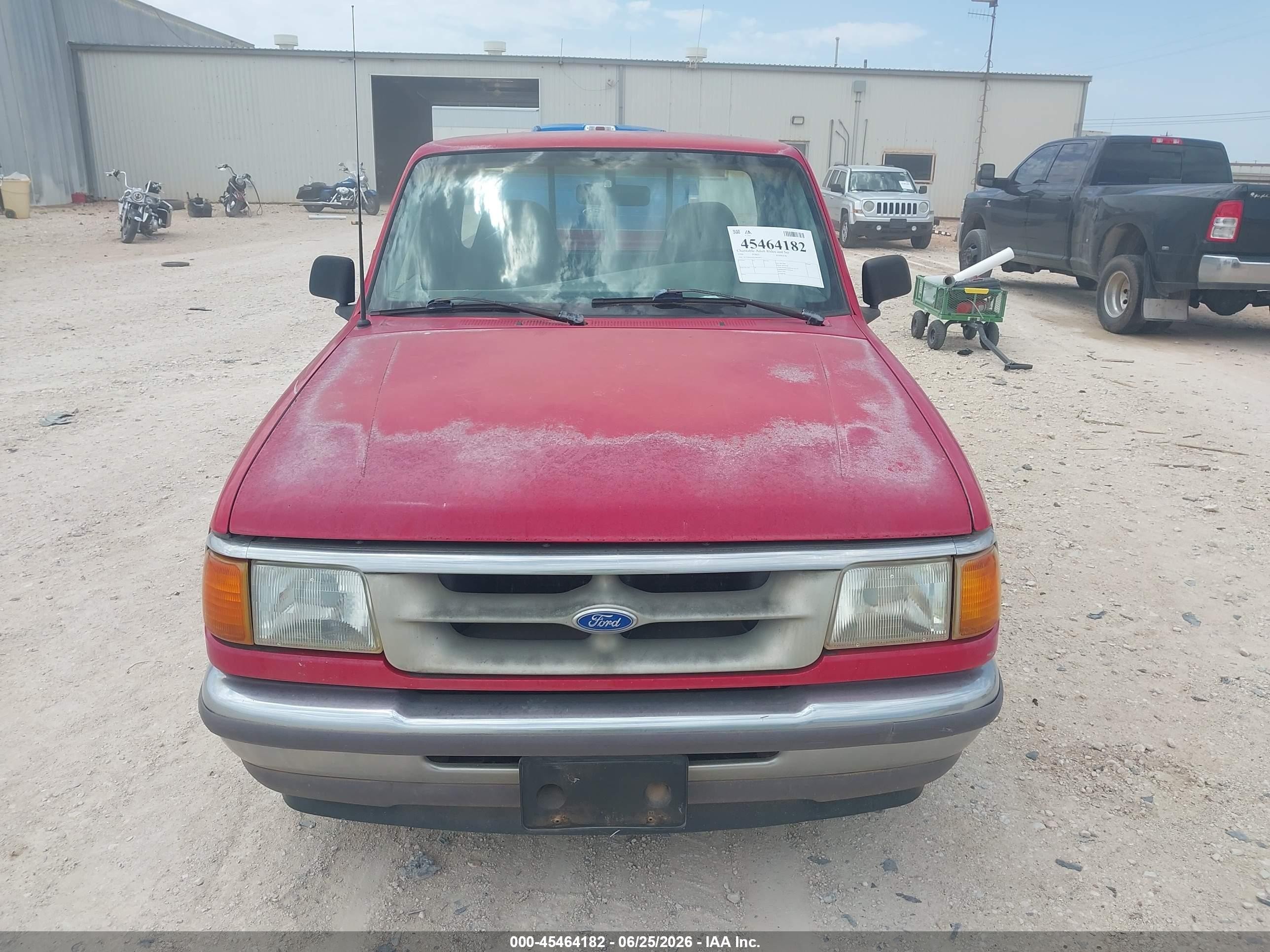 1996 Ford Ranger   Red vin: 1FTCR10A0TPB10477