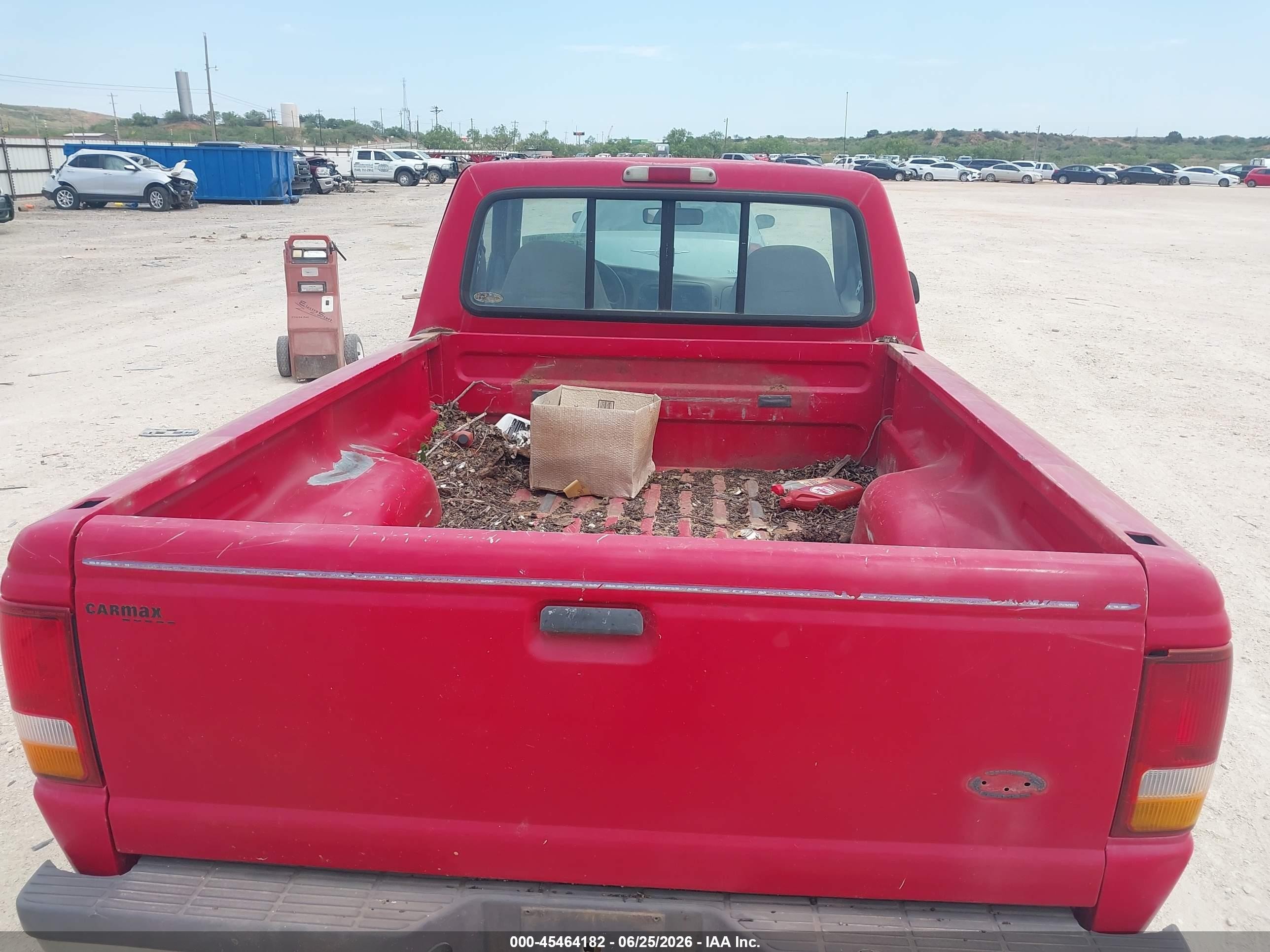 1996 Ford Ranger   Red vin: 1FTCR10A0TPB10477
