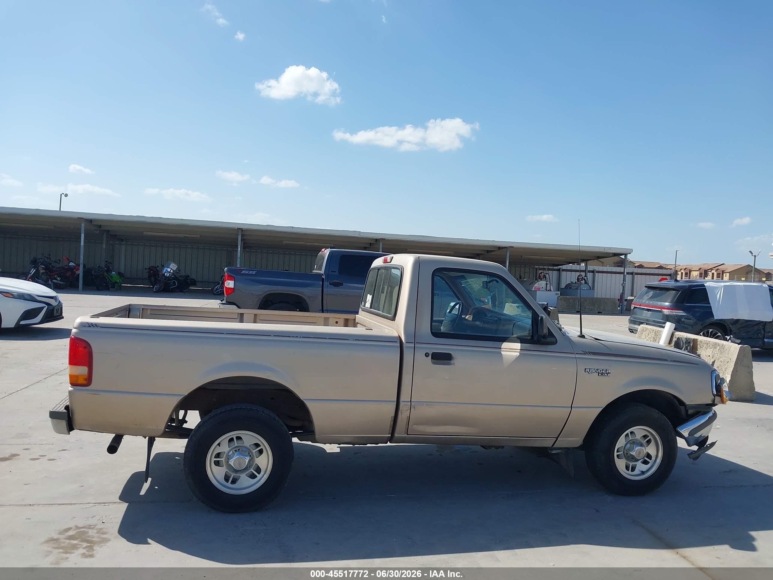 1996 Ford Ranger   Beige vin: 1FTCR10A0TPB27473