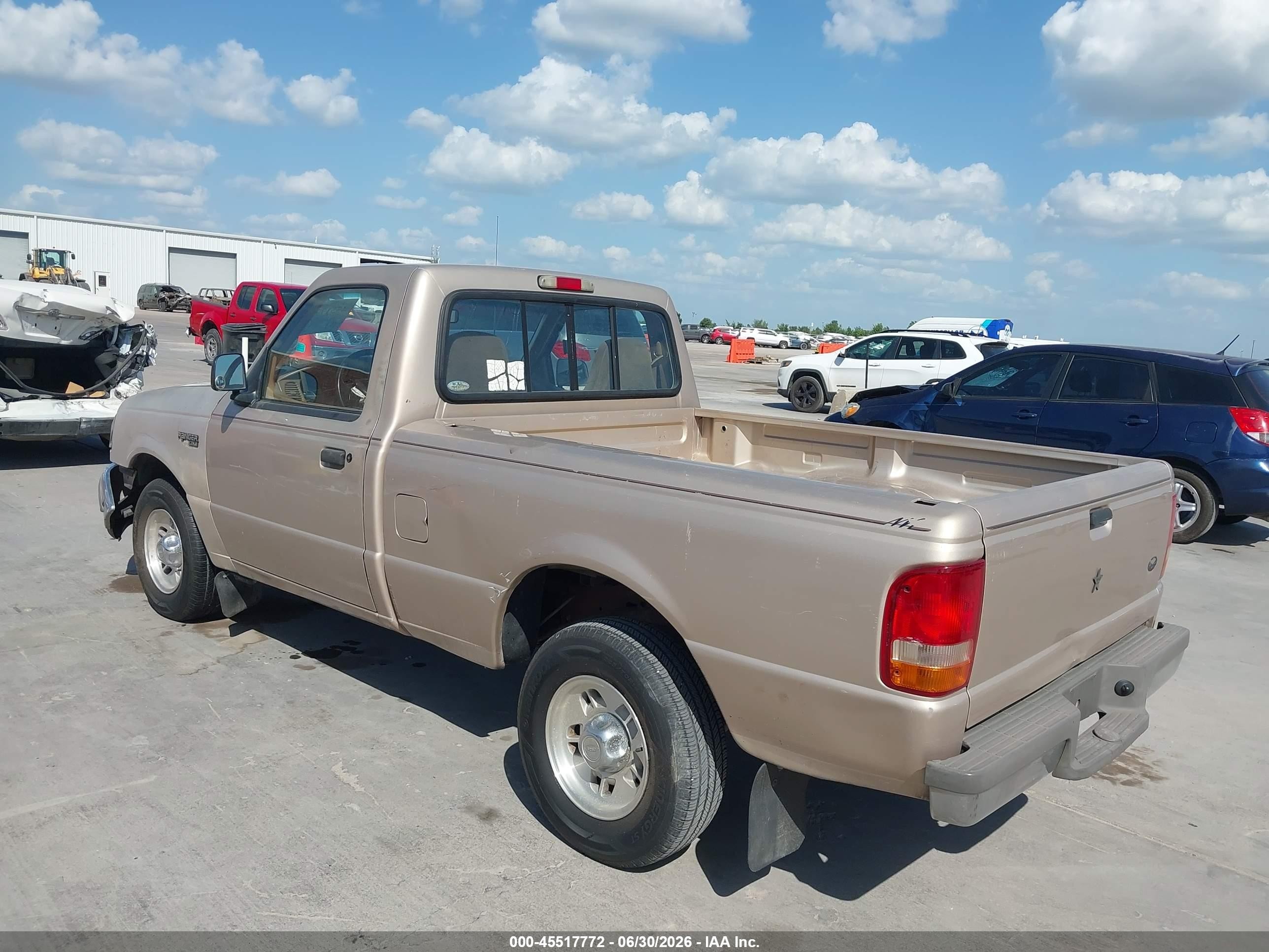 1996 Ford Ranger   Beige vin: 1FTCR10A0TPB27473