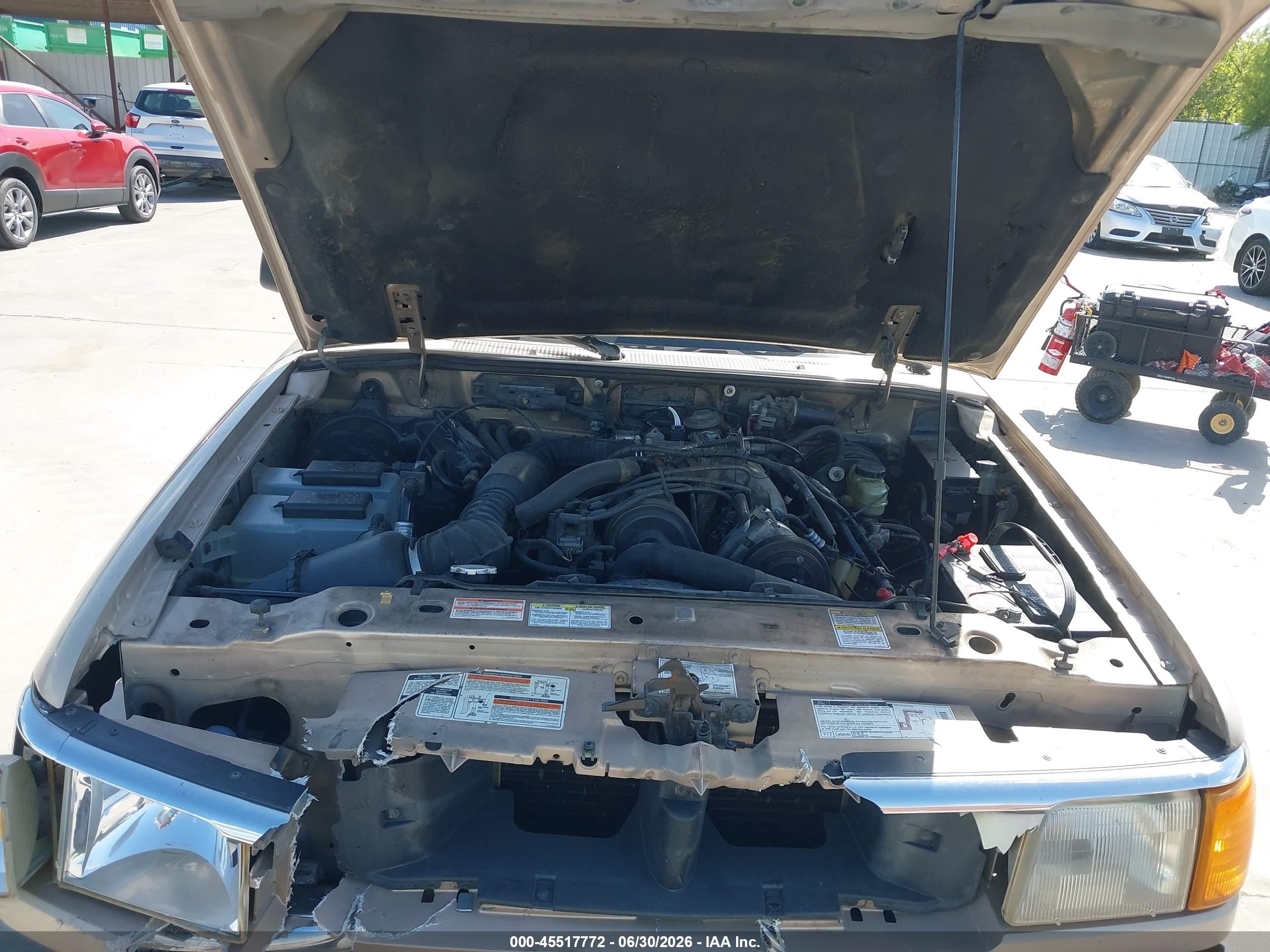 1996 Ford Ranger   Beige vin: 1FTCR10A0TPB27473
