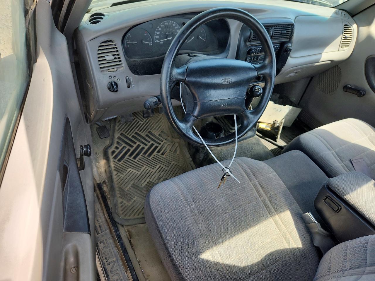 1997 Ford Ranger Black vin: 1FTCR10A0VPA15775