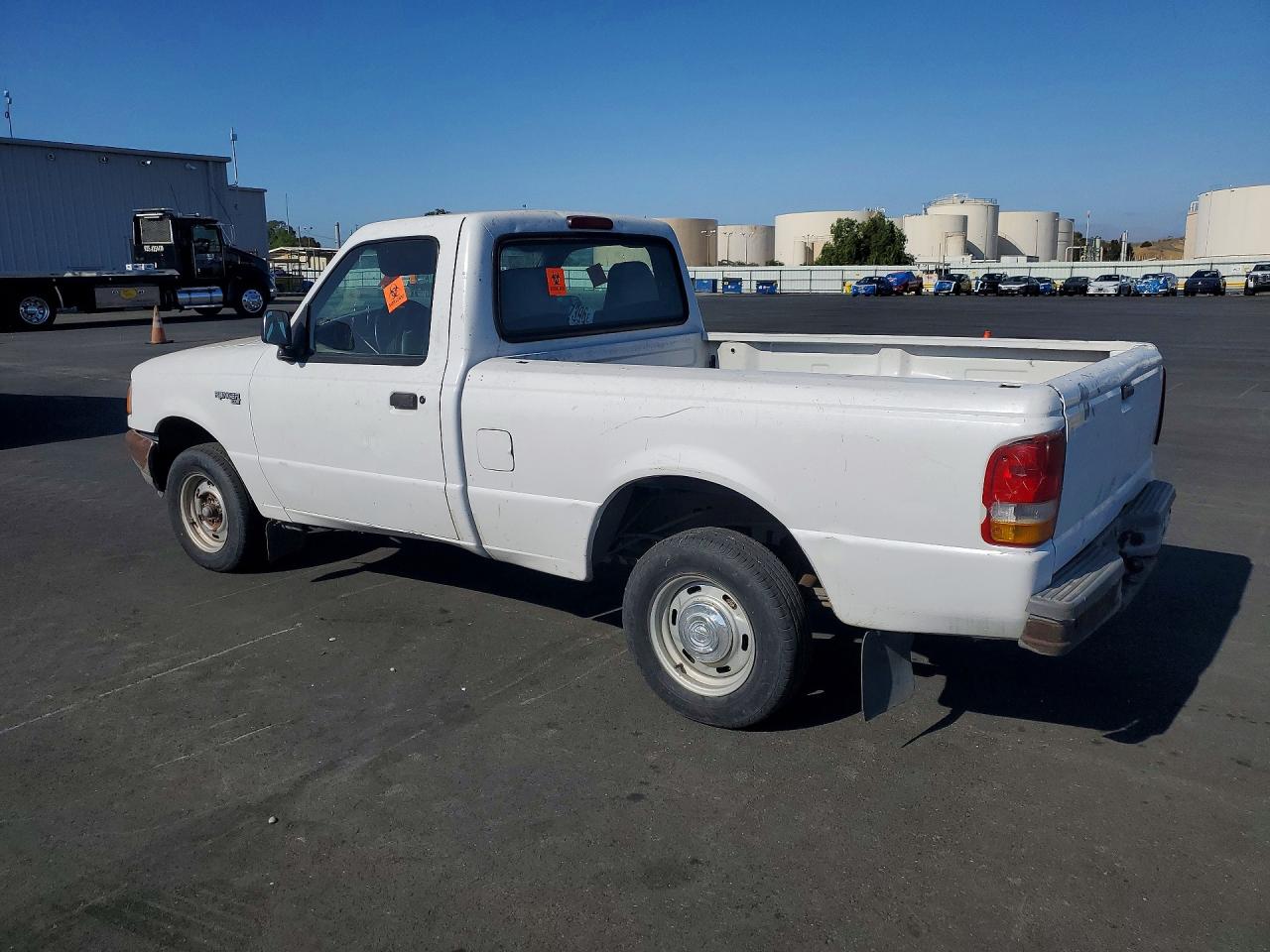 1997 Ford Ranger Xl White vin: 1FTCR10A0VUB54709