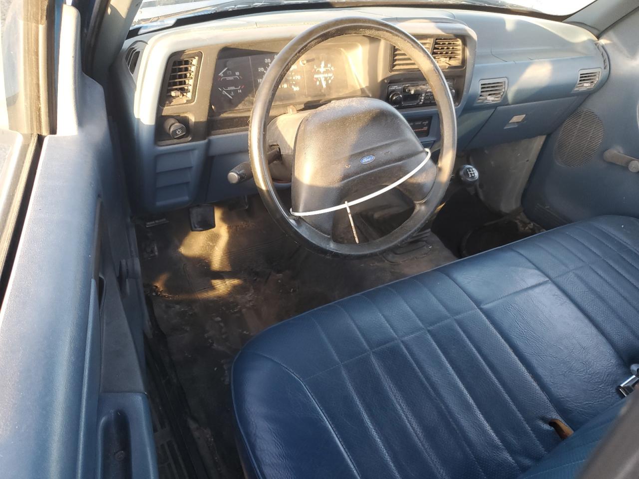1993 Ford Ranger Blue vin: 1FTCR10A1PUB82084