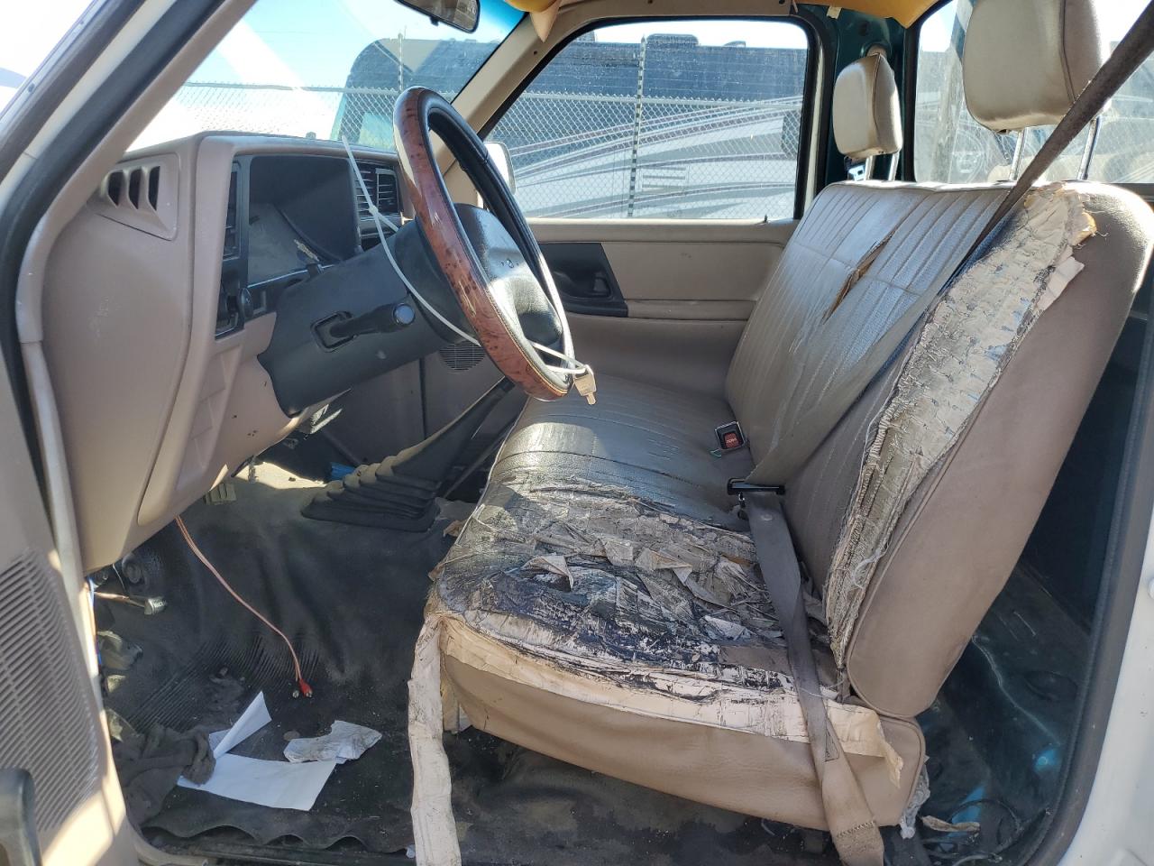 1994 Ford Ranger White vin: 1FTCR10A1RUC38723