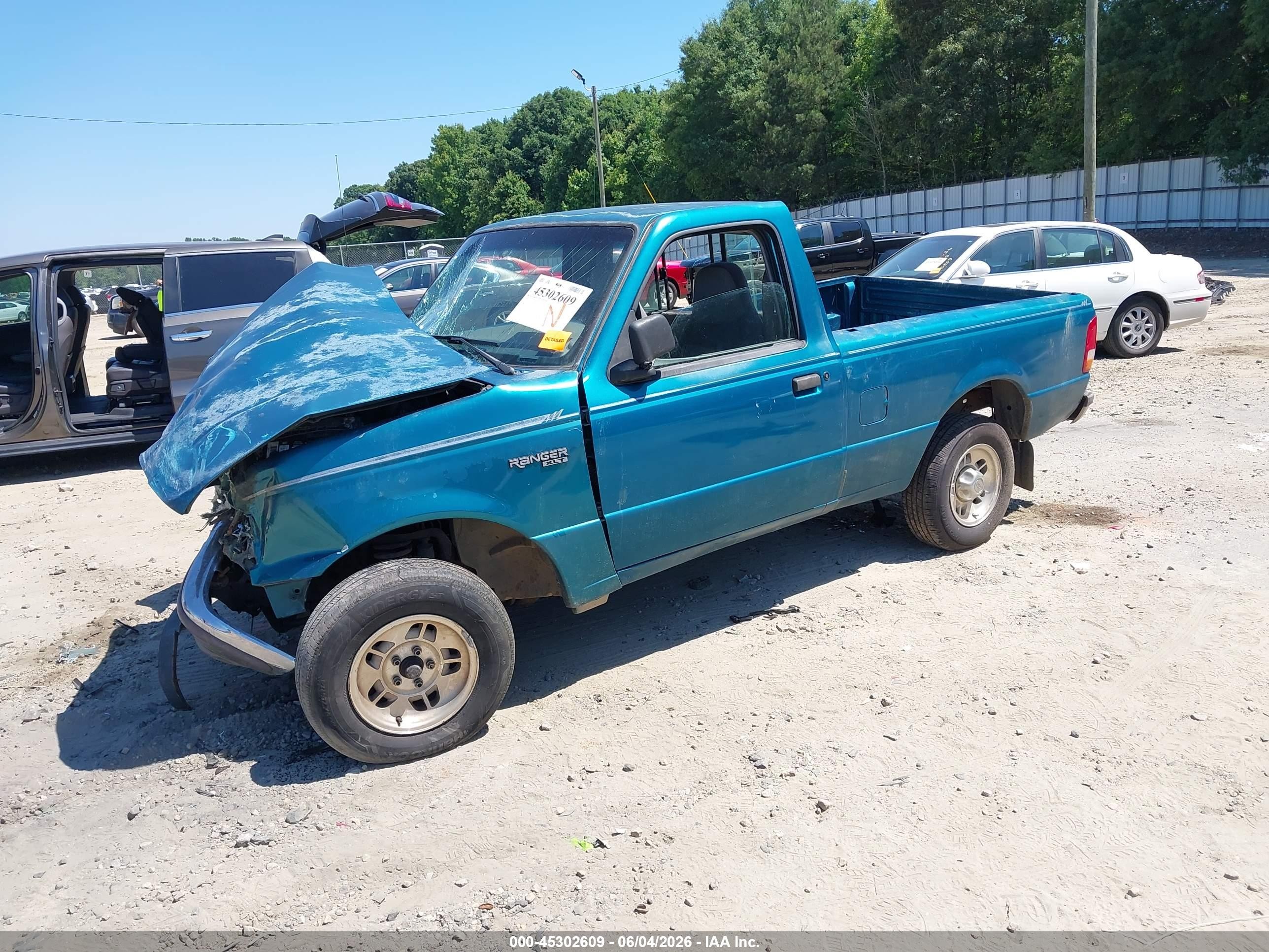 1995 Ford Ranger   Green vin: 1FTCR10A1SUC28571