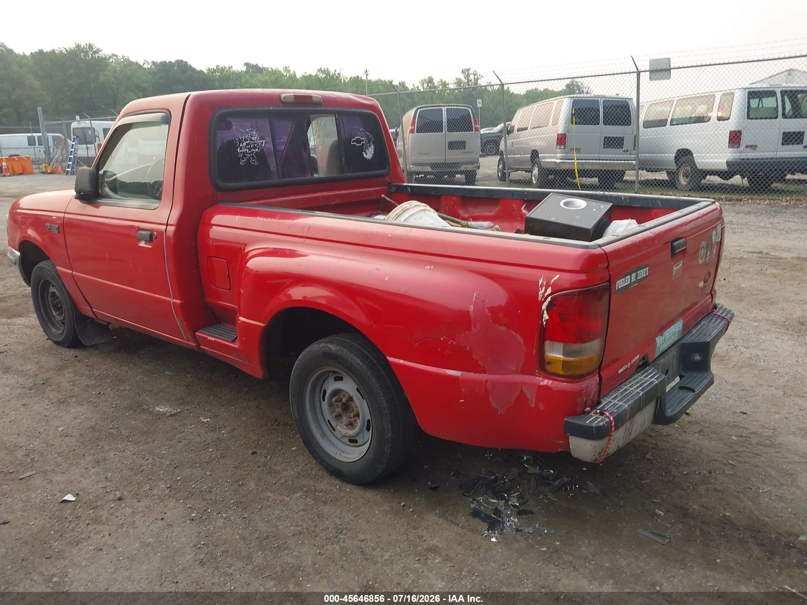 1996 Ford Ranger   Red vin: 1FTCR10A1TPB12917