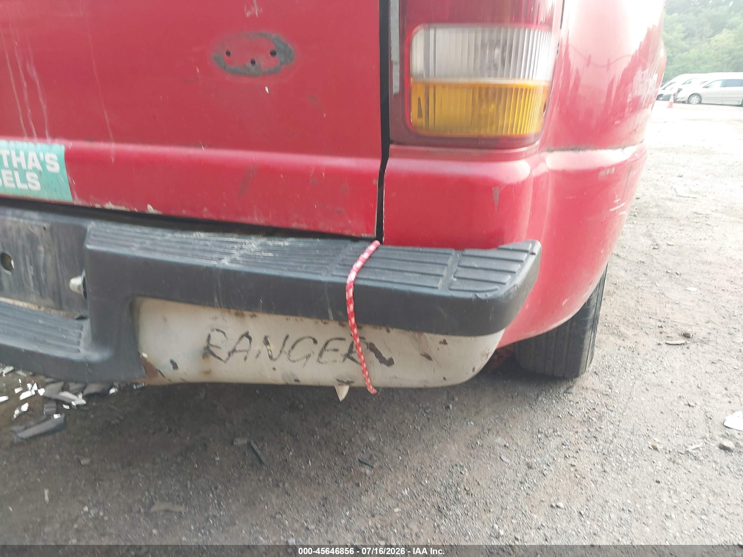 1996 Ford Ranger   Red vin: 1FTCR10A1TPB12917