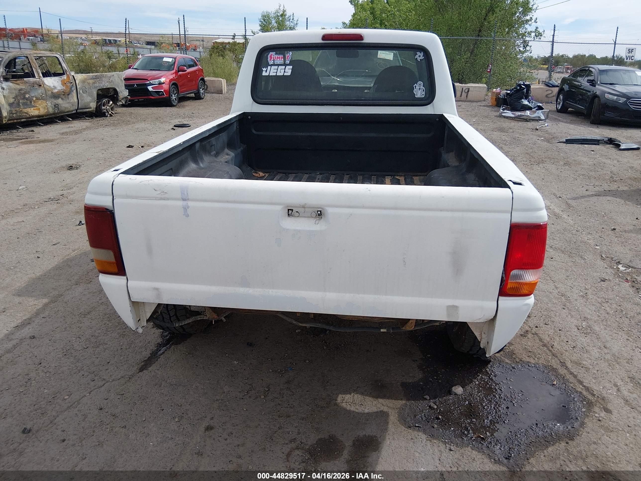 1993 Ford Ranger   White vin: 1FTCR10A2PUA28550