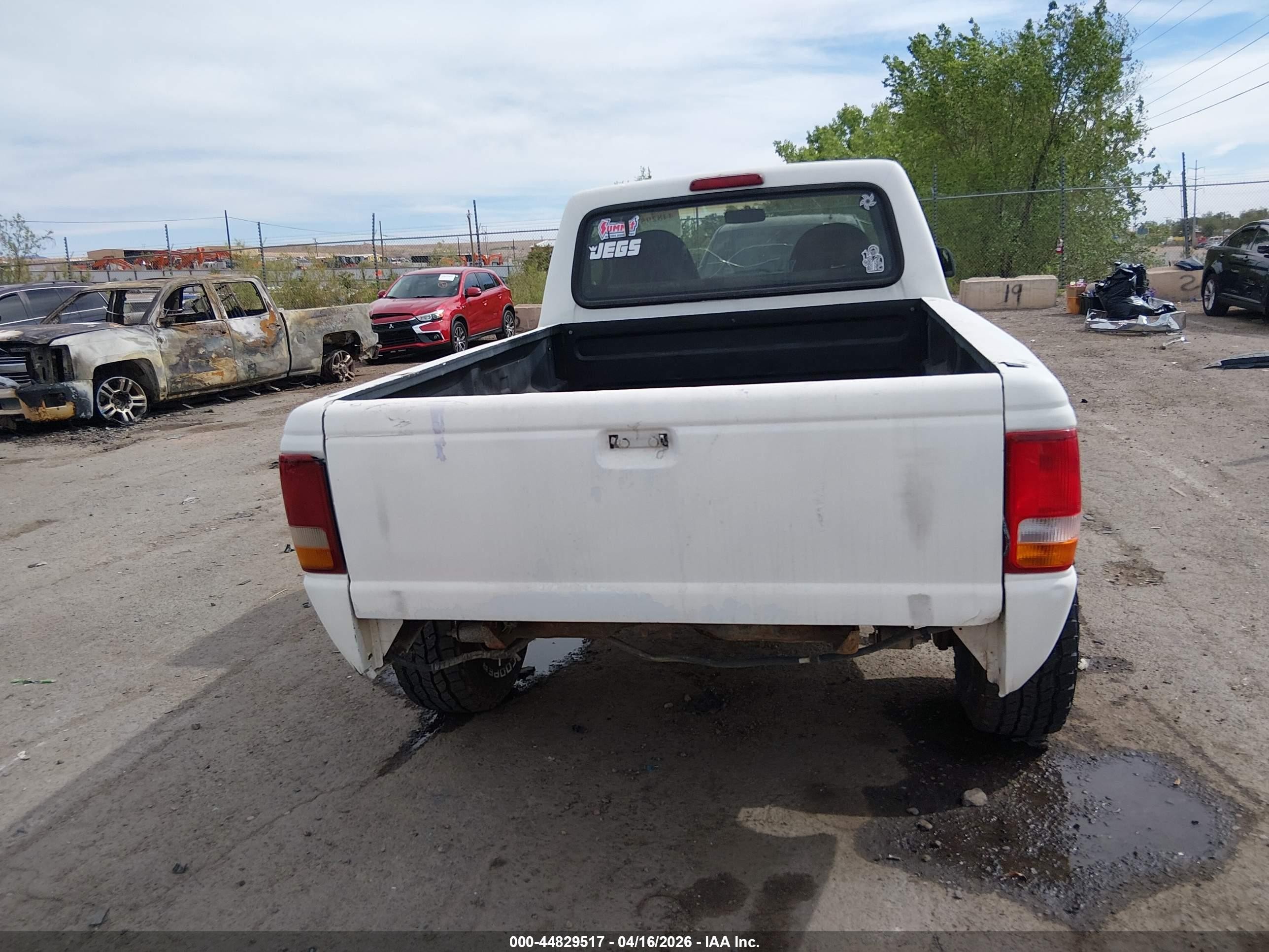 1993 Ford Ranger   White vin: 1FTCR10A2PUA28550