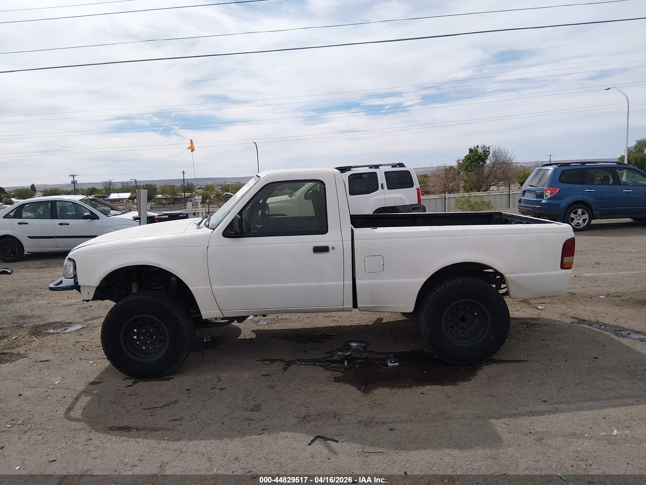 1993 Ford Ranger   White vin: 1FTCR10A2PUA28550
