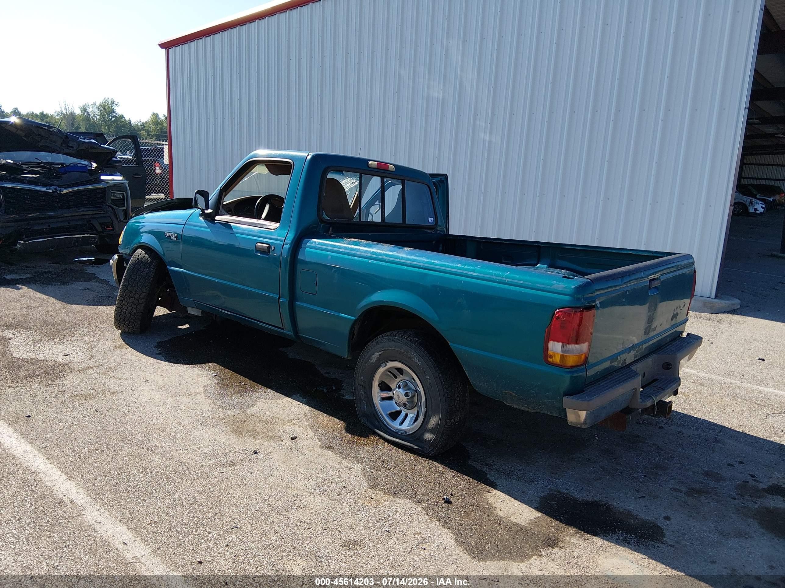 1995 Ford Ranger   Green vin: 1FTCR10A2SUC00049