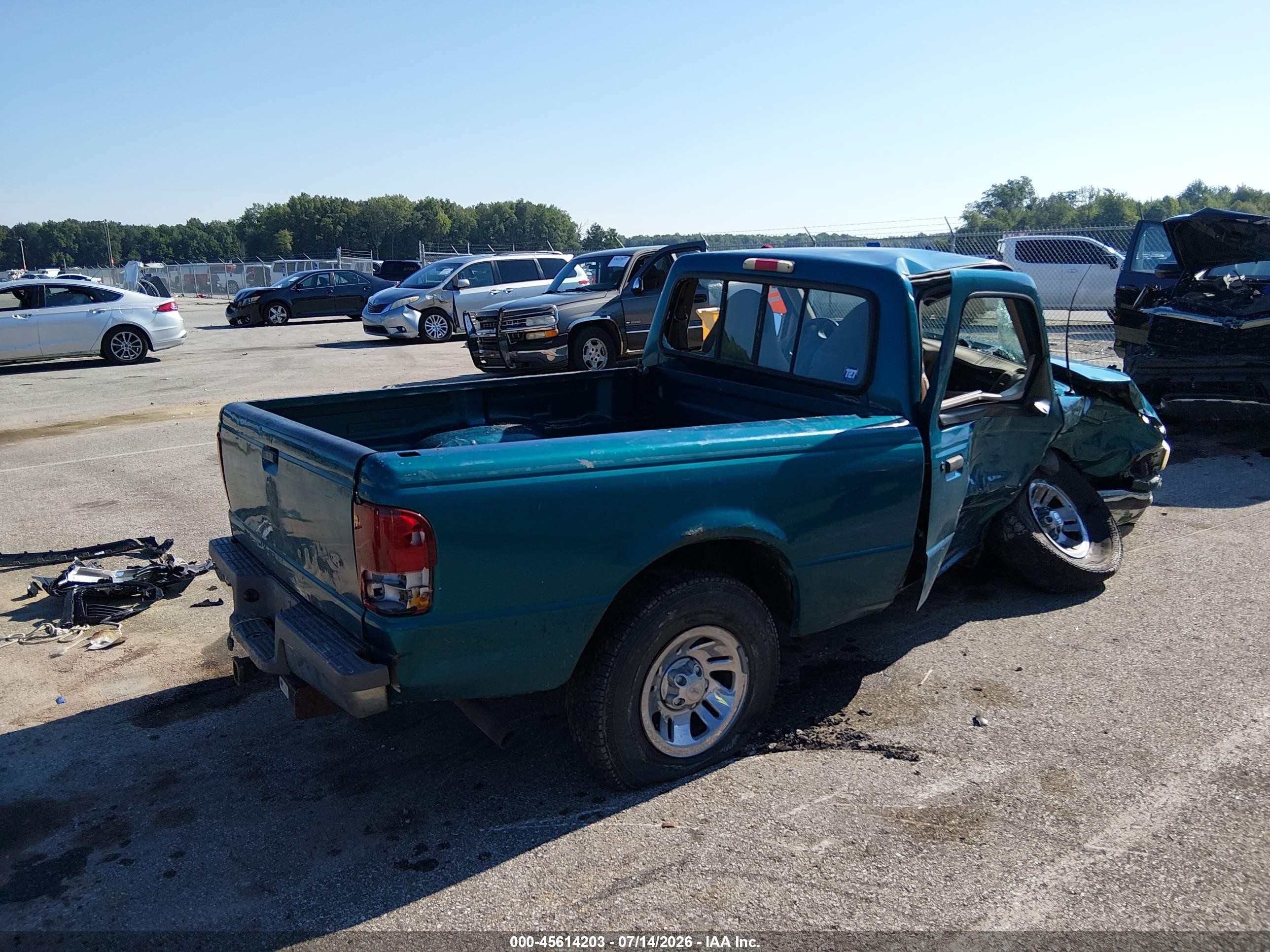1995 Ford Ranger   Green vin: 1FTCR10A2SUC00049