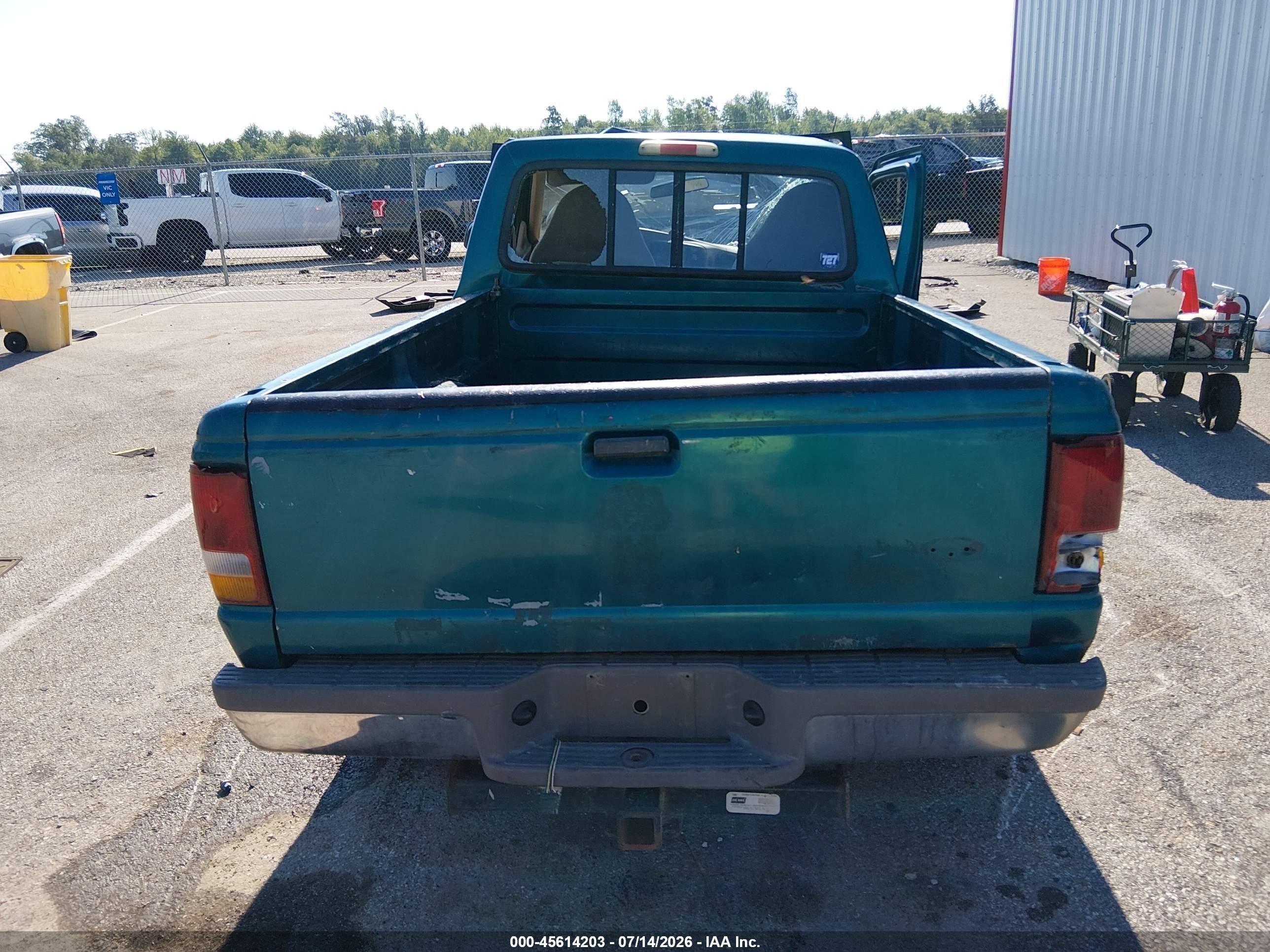1995 Ford Ranger   Green vin: 1FTCR10A2SUC00049