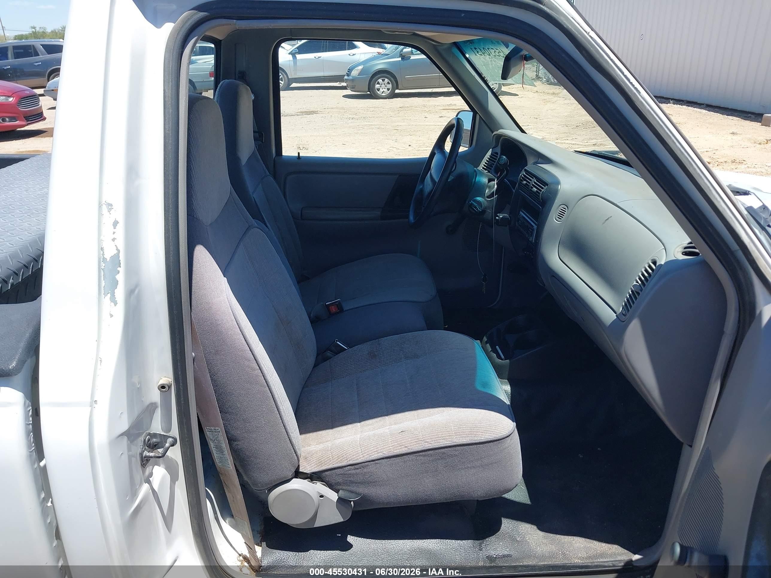 1995 Ford Ranger   White vin: 1FTCR10A2SUC14386