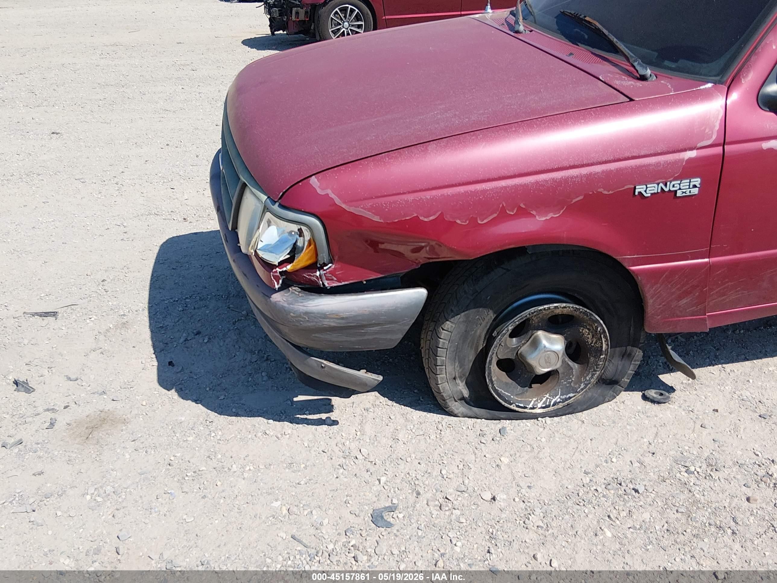 1996 Ford Ranger   Burgundy vin: 1FTCR10A2TTA57076
