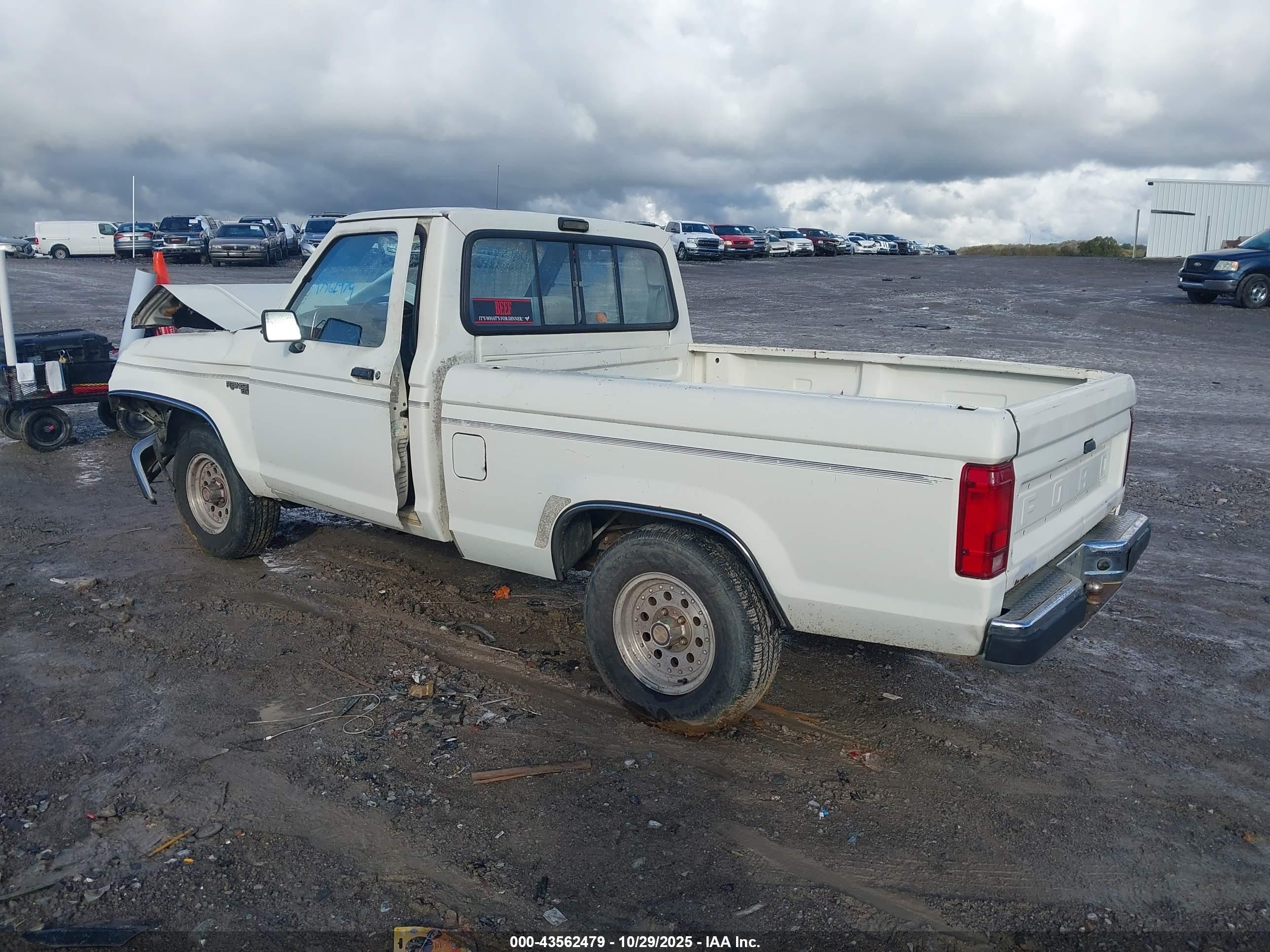 1989 Ford Ranger   Белый vin: 1FTCR10A3KUB81835