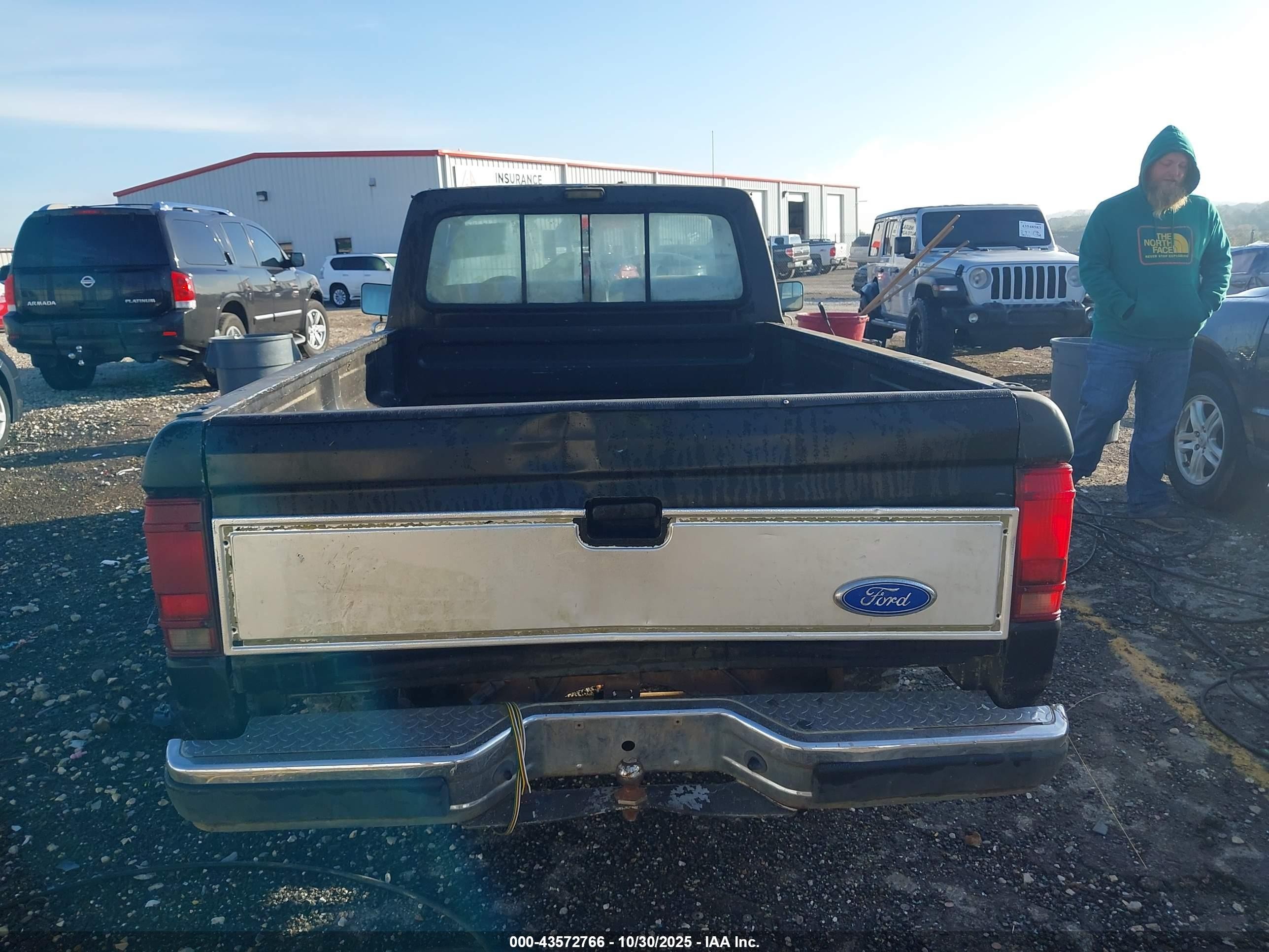 1990 Ford Ranger   Черный vin: 1FTCR10A3LUB65832