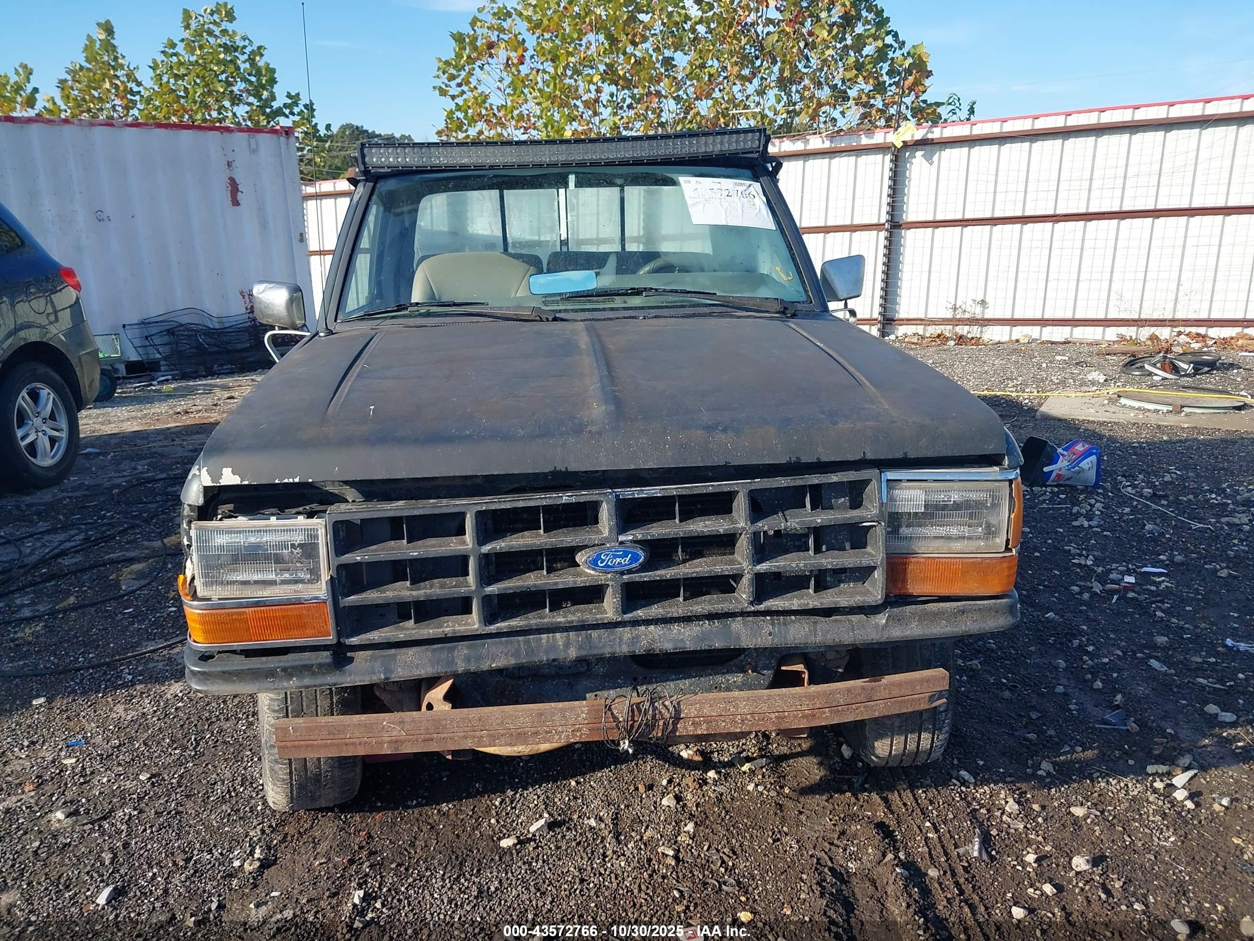 1990 Ford Ranger   Черный vin: 1FTCR10A3LUB65832