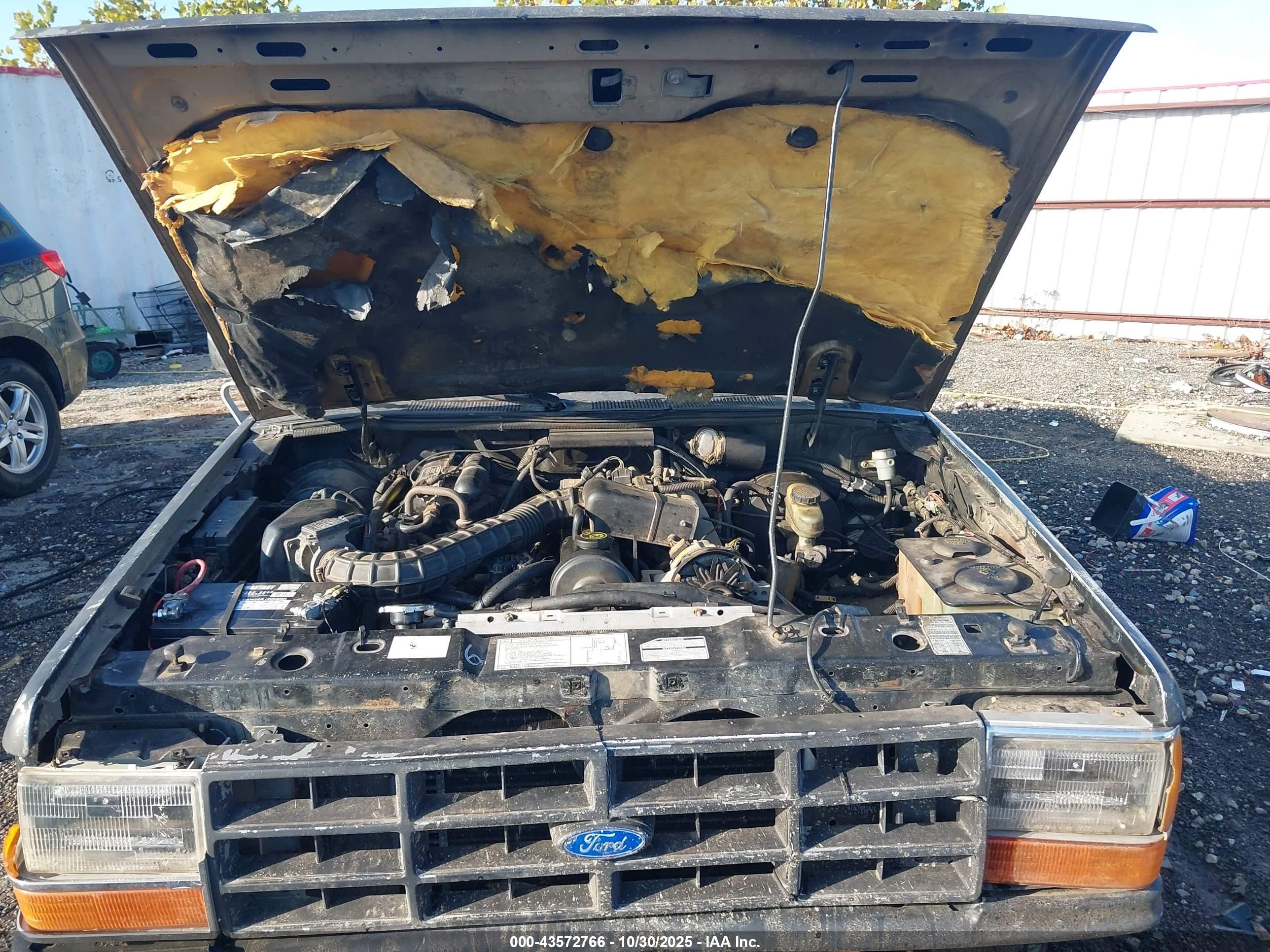 1990 Ford Ranger   Черный vin: 1FTCR10A3LUB65832
