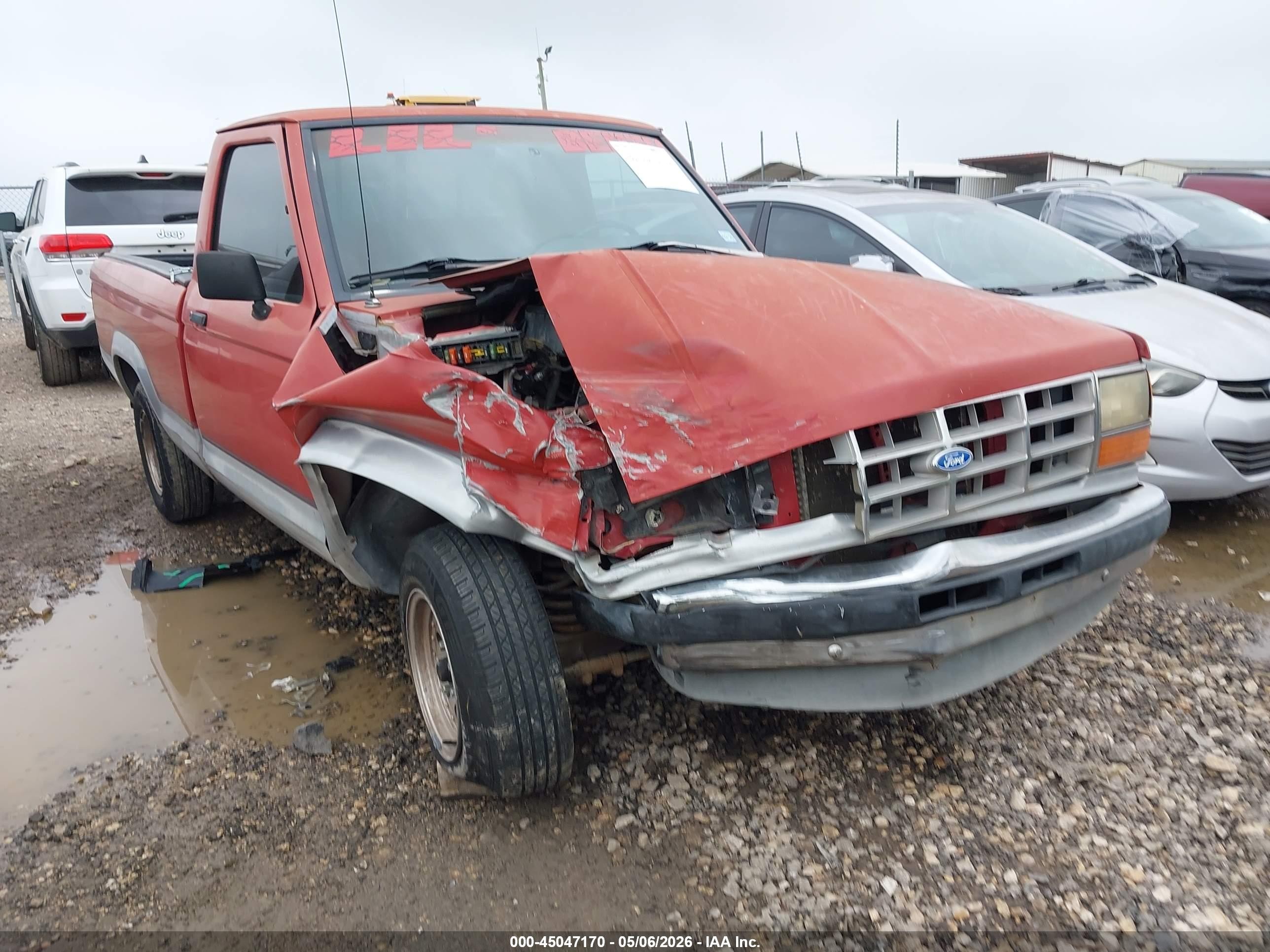 1990 Ford Ranger   Красный vin: 1FTCR10A3LUB98927