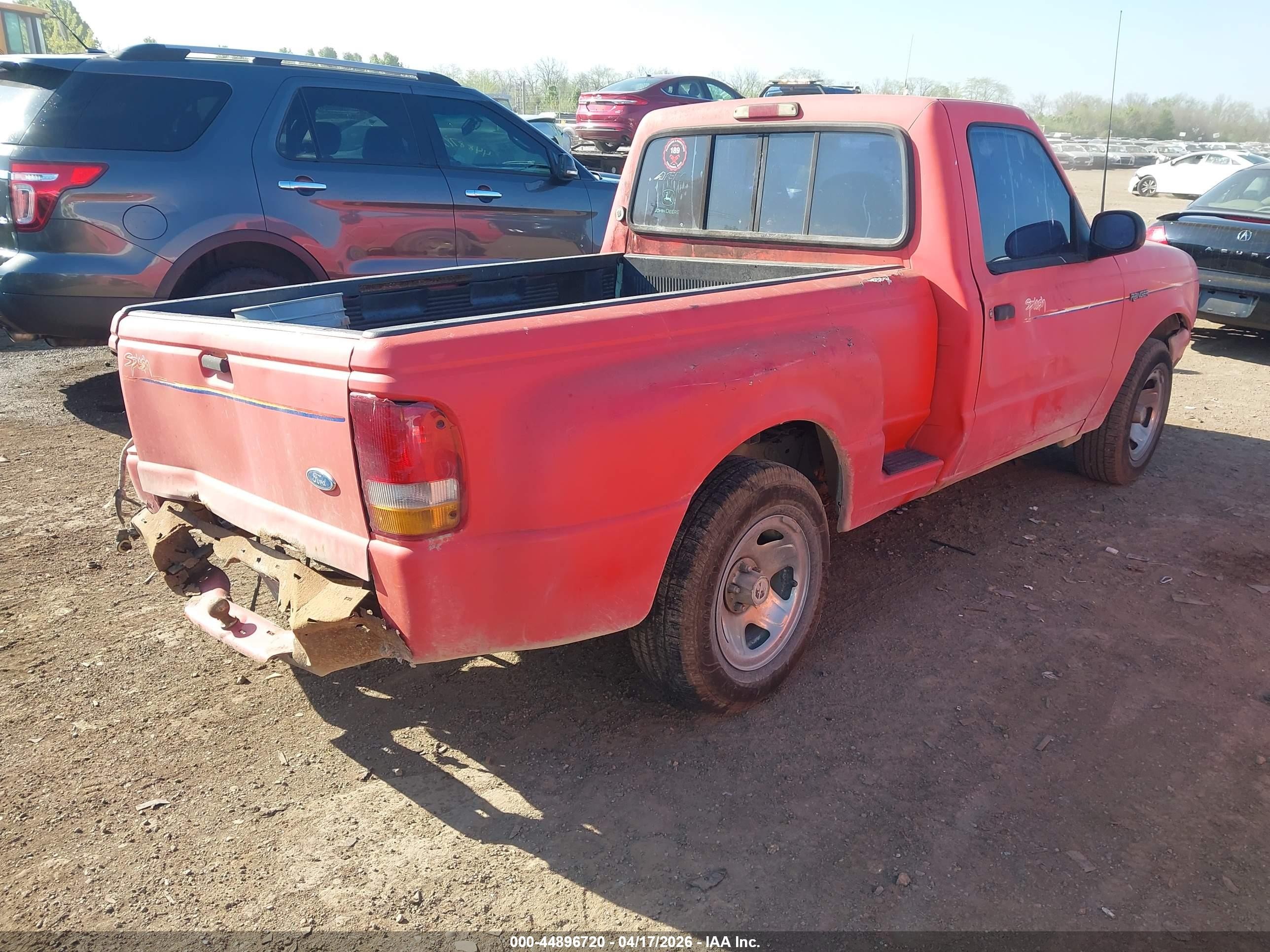 1994 Ford Ranger   Red vin: 1FTCR10A3RPB63733