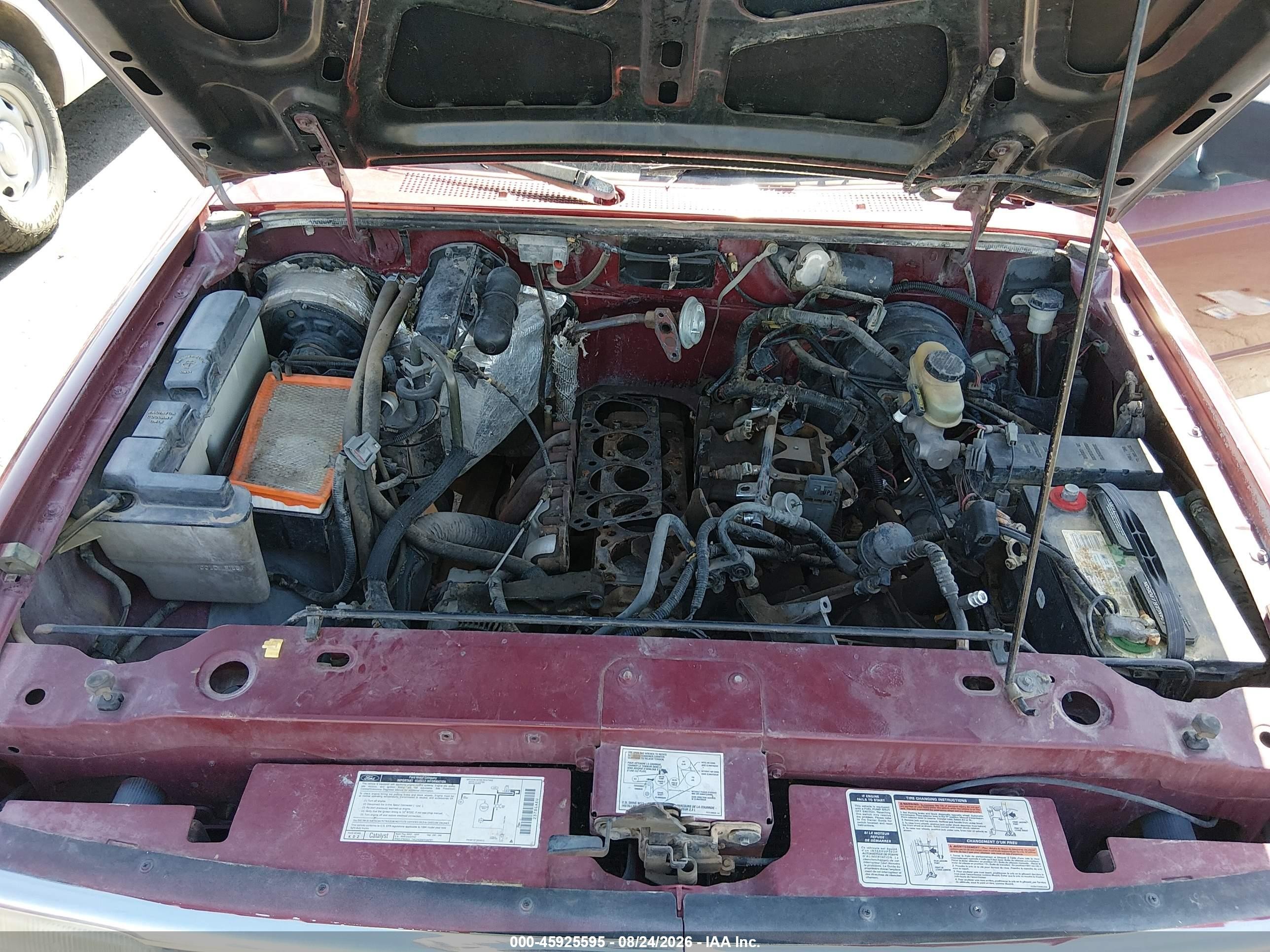 1994 Ford Ranger   Red vin: 1FTCR10A3RUE82244