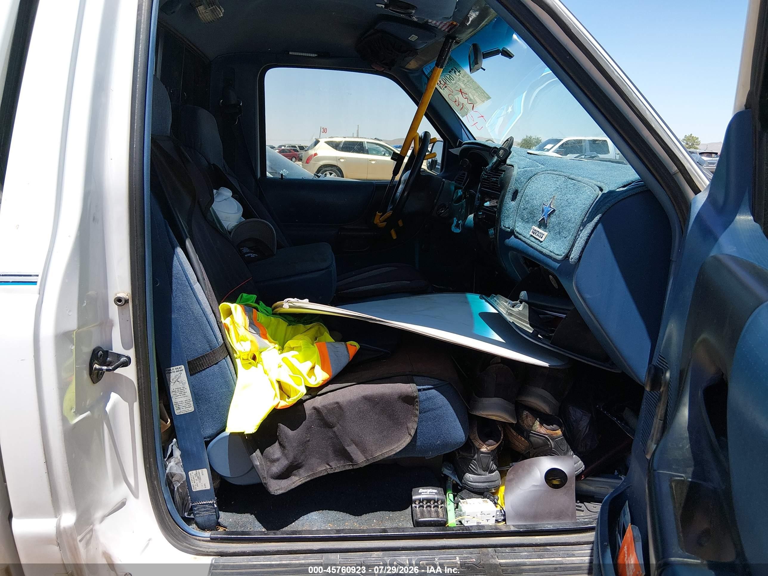 1995 Ford Ranger   White vin: 1FTCR10A3SPA99134