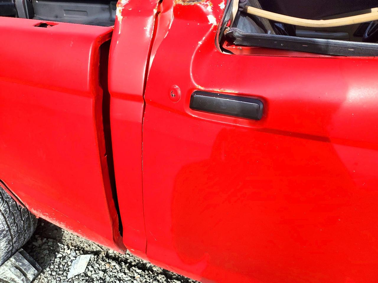 1990 Ford Ranger Red vin: 1FTCR10A4LUA86556