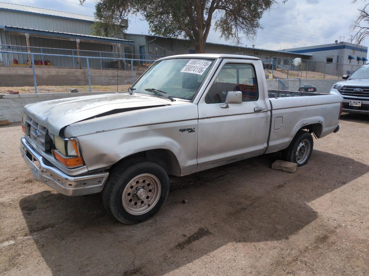 1990 Ford Ranger Серебряный vin: 1FTCR10A4LUC07182